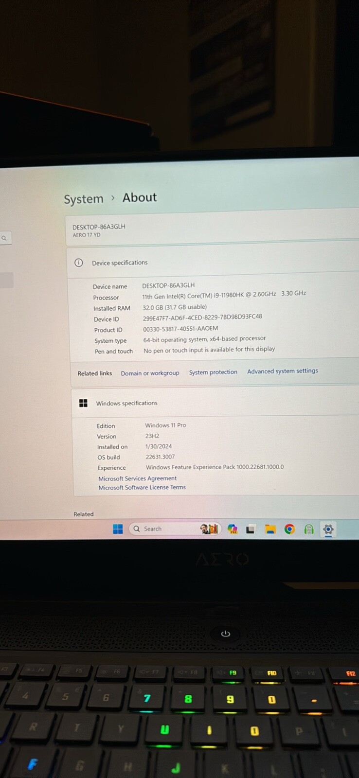 GIGABYTE Aero 17 HDR YD Intel Core i9 with RTX 3080