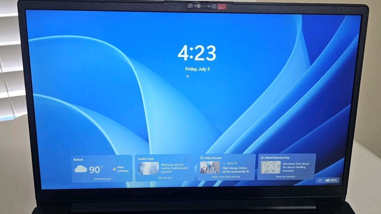 Lenovo V15 G4 AMN 15.6″ Laptop AMD Ryzen 3 7320U 16GB/256GB Win11 Pro