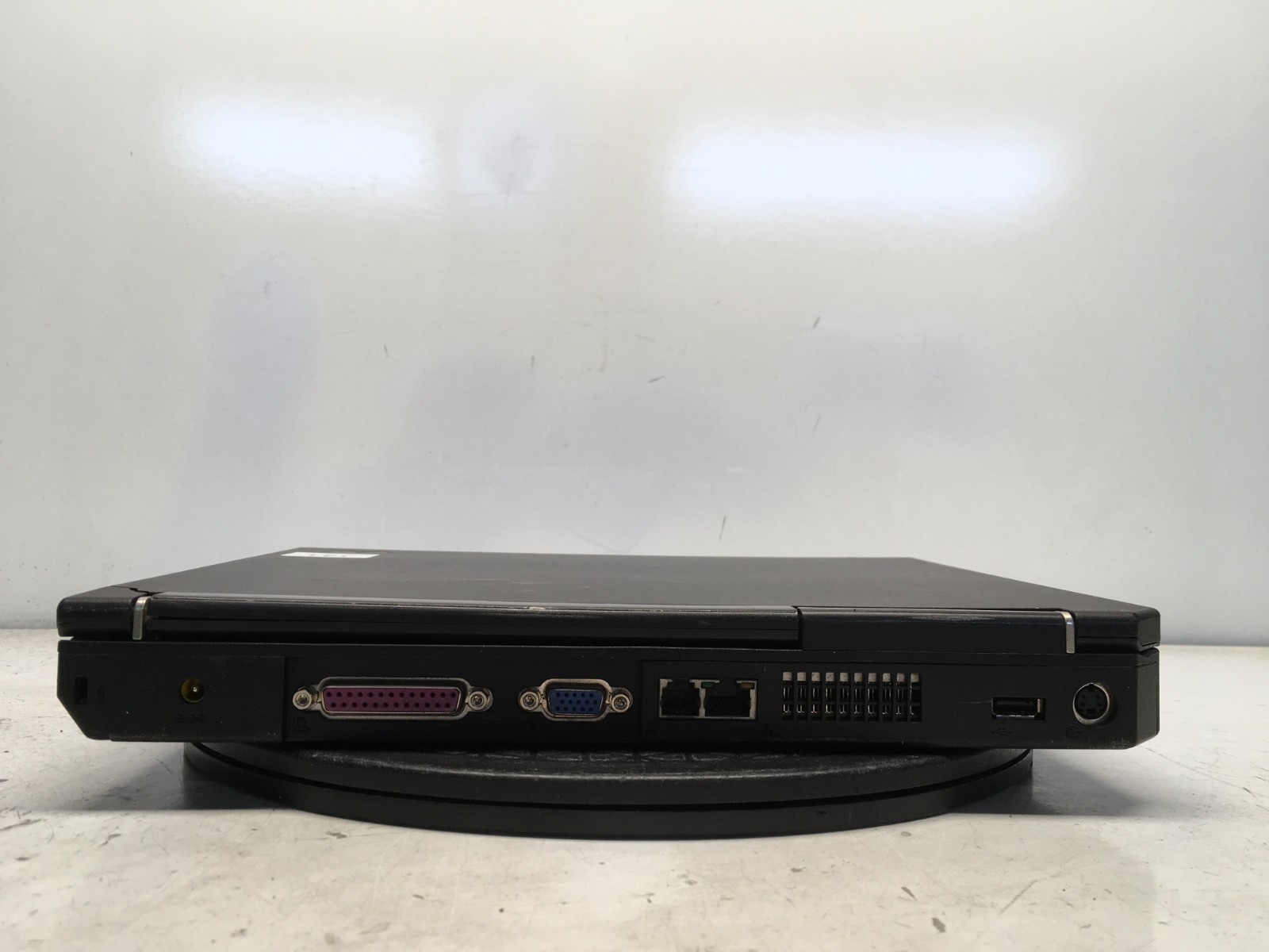 IBM ThinkPad R32 Intel Mobile Pentium 4-M 1.6GHz 256 MB NO HDD