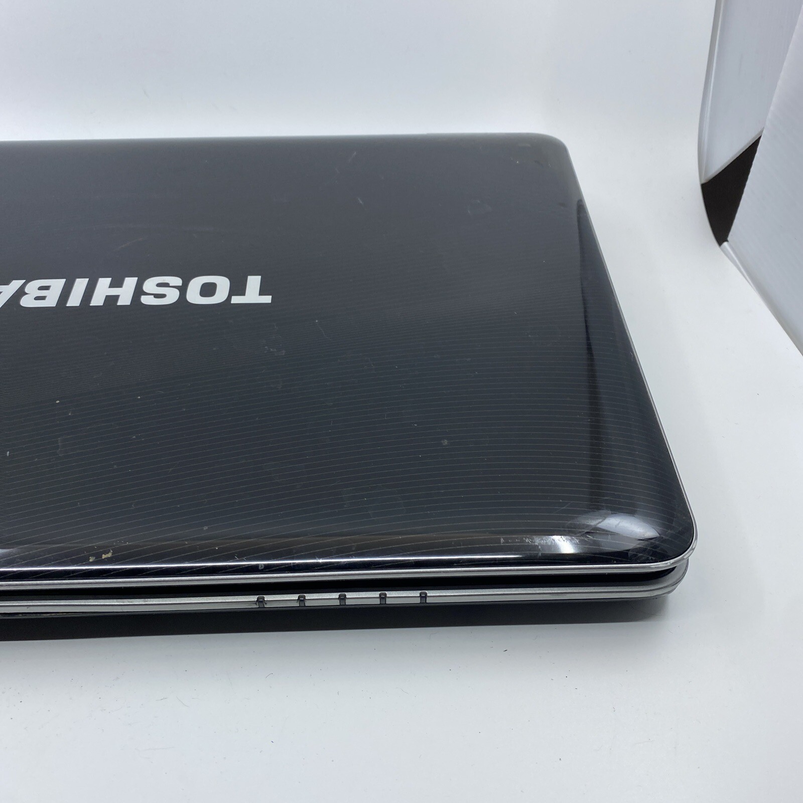 TOSHIBA SATELLITE L655-551122 INTEL I5 M460 2.53GHZ 4GB RAM **NO HD/ NO CADDIE