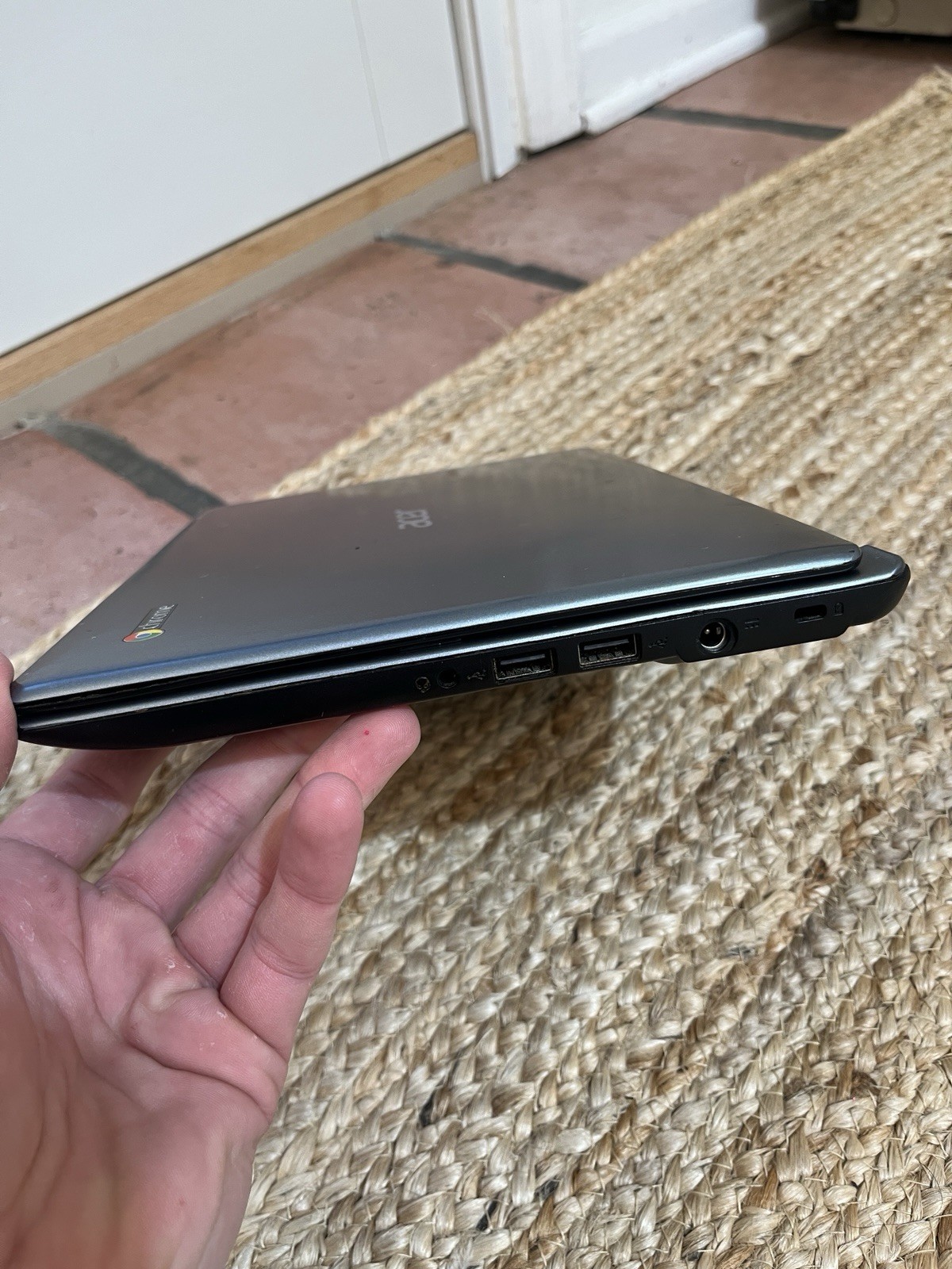 Acer Chromebook 11.6″ Celeron 847 1.10GHz 2GB 32GB EMMC Tablet C710-2833 Q1VZC