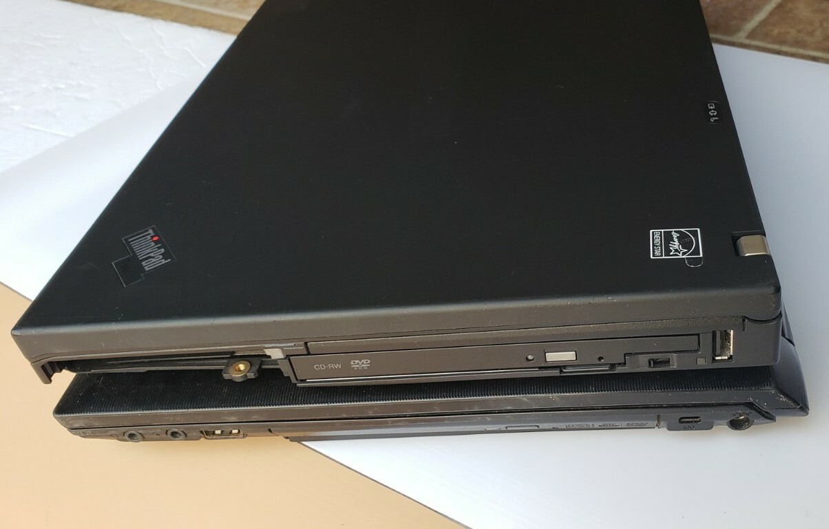 Lot 2 Lenovo Thinkpad B560/T61 3GB RAM 0GB HDD REPAIR or PARTS
