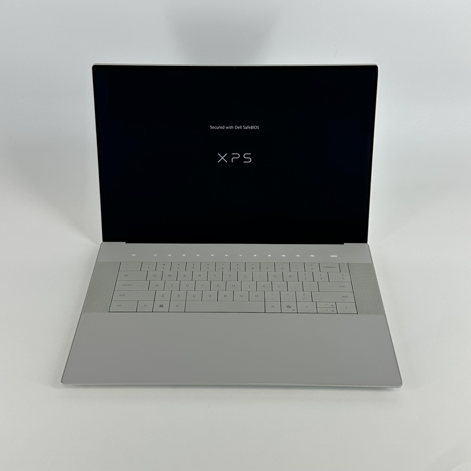 Dell XPS 16 9640 UHD+ TOUCH 2.5 GHz Ultra 9 185H 32GB 1TB SSD RTX 4060 Good