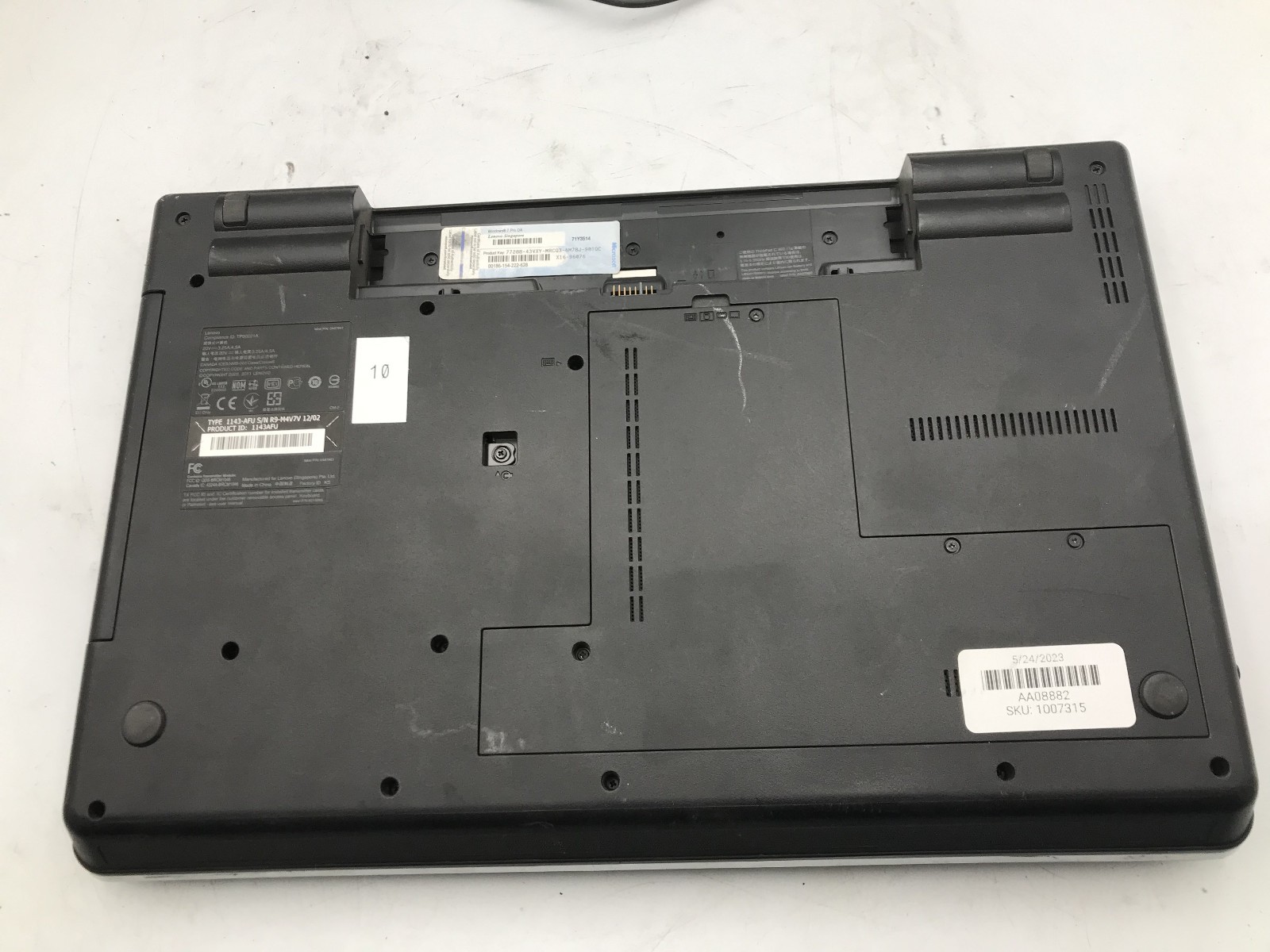 LENOVO THINKPAD E520 – BOOTS TO BIOS – INTEL I5 2430M – NO RAM – 15″ – READ -BB