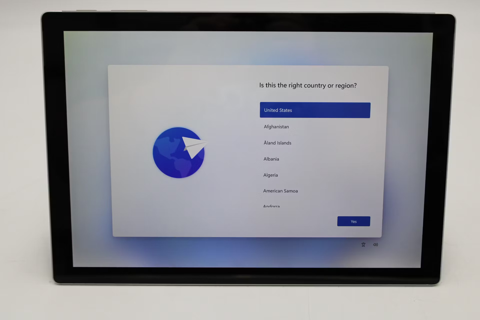 Microsoft Surface Pro Used 12.3″ i5-7300U, 256GB NVMe, 8GB RAM, No Keyboard