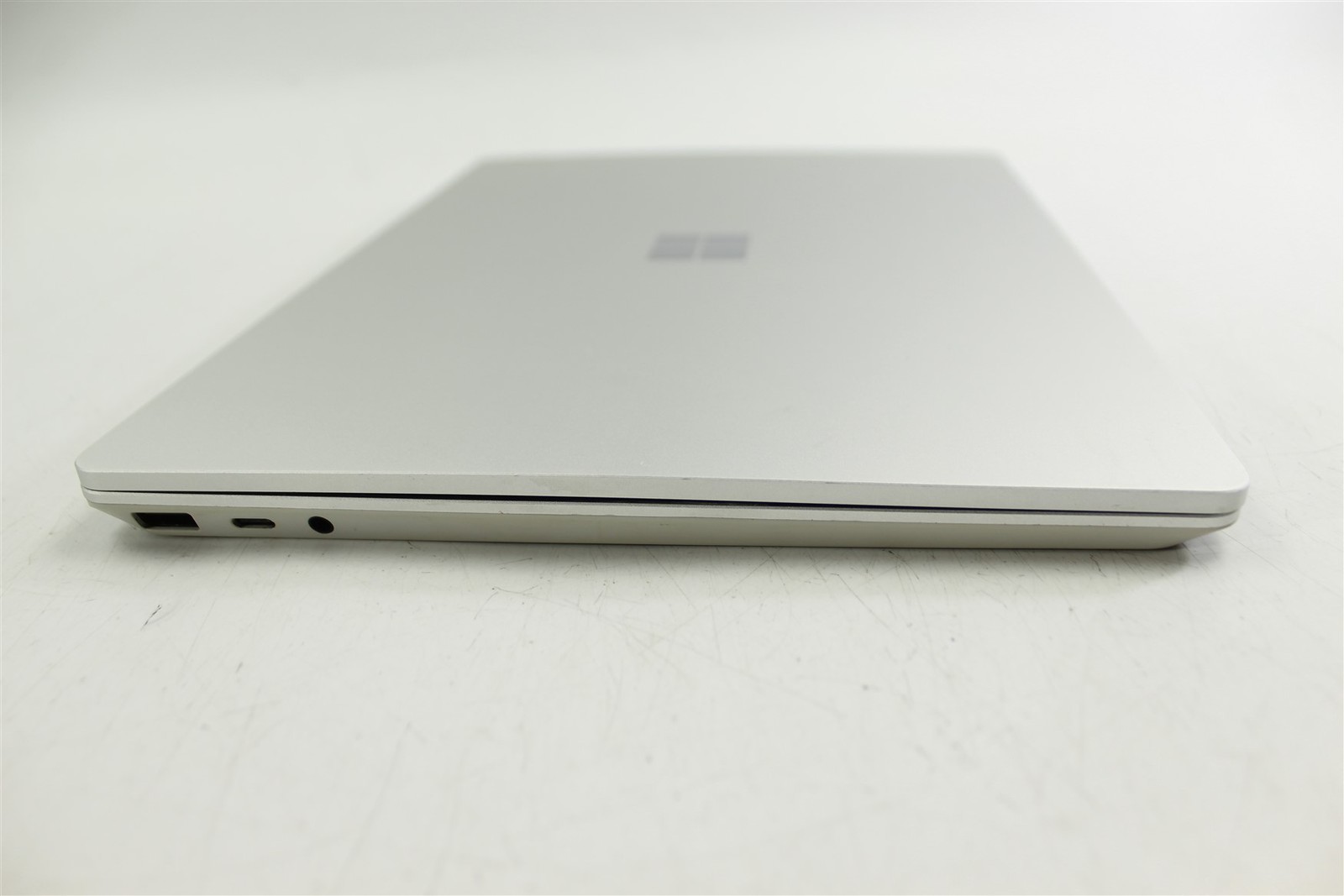 Microsoft Surface Laptop Go 2 2013 12.4″ i5-1135G7 256GB SSD 16GB RAM W11H