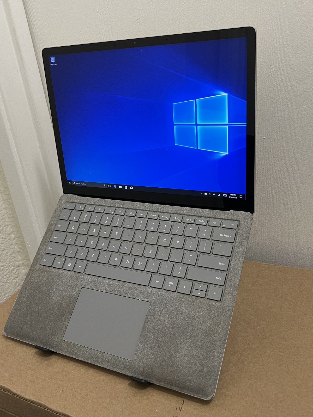 Microsoft Surface Laptop 2 (Intel Core i7-7660U, 16GB RAM, 512GB) Platinum – SEE