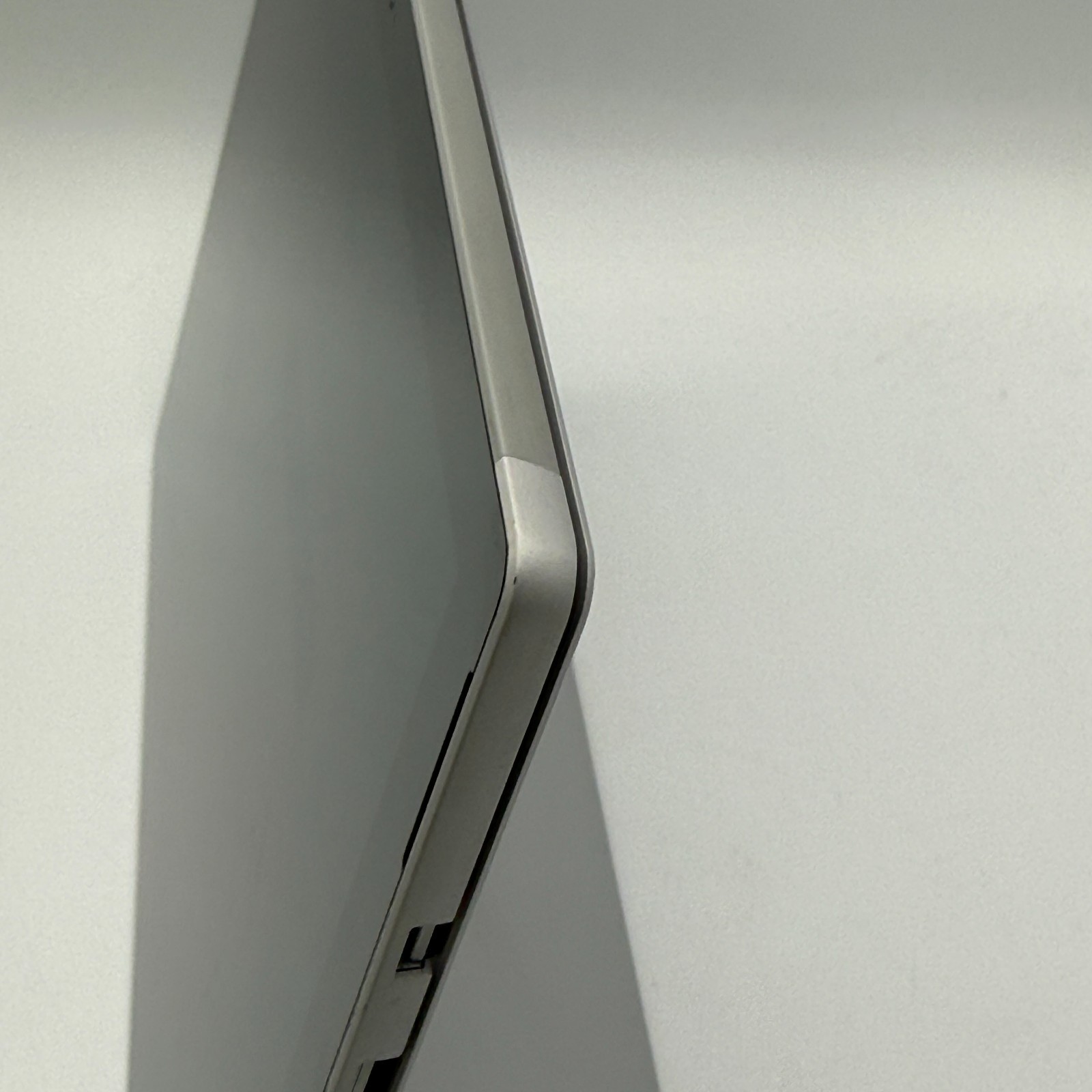 Microsoft Surface Pro 5 1796 i5-7300U 4GB 128GB SSD 12.3″ Tablet Silver – C