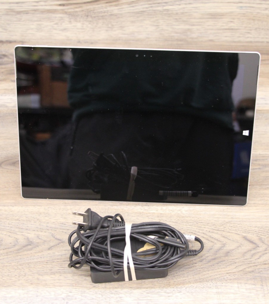 Microsoft Surface Pro Tablet 128 GB 4 GB RAM Windows 8 Pro