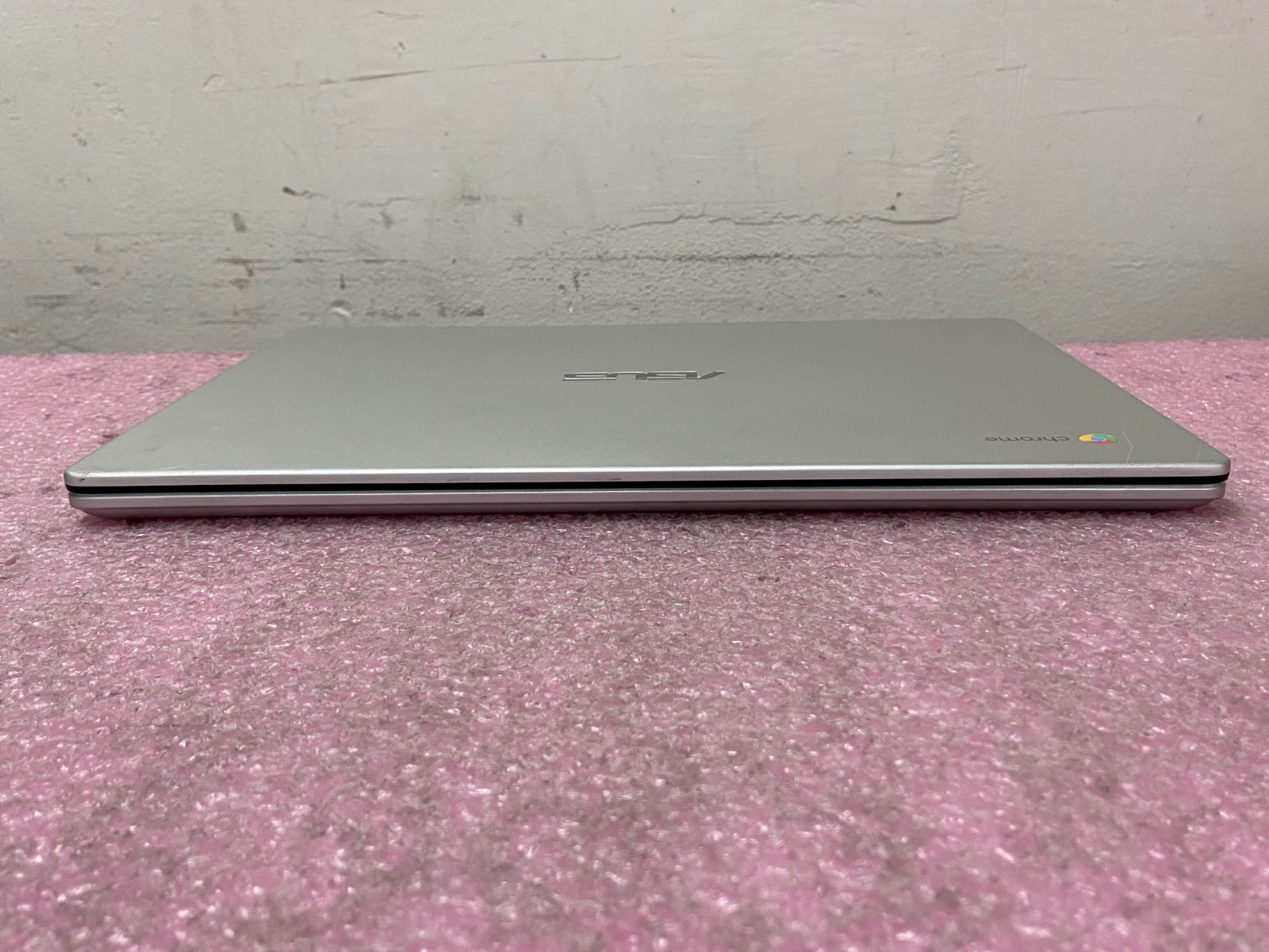 ASUS Chromebook C423NA-WB04 14″ Intel Celeron N3350@1.1GHz 4GB 64GB w/PA | LP452