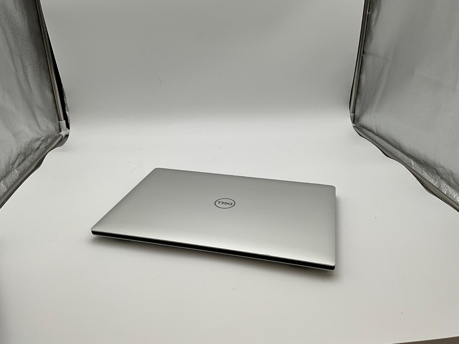 DELL XPS 15 9570 i7-8750H 32GB 1tb NVME GTX 1050TI LAPTOP 9K3JSQ2 *fair