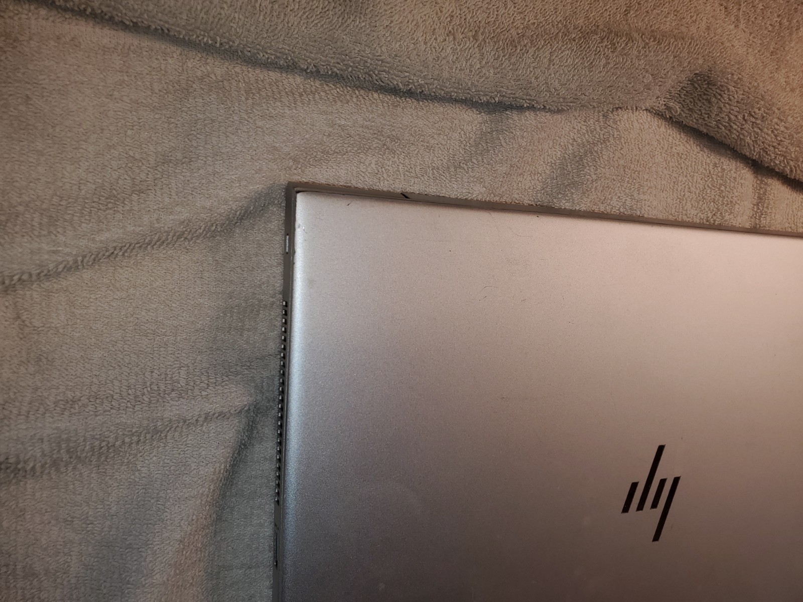 HP EliteBook 840 G5 Intel i5-8250U 256GB SSD 16GB RAM No OS/Power Supply