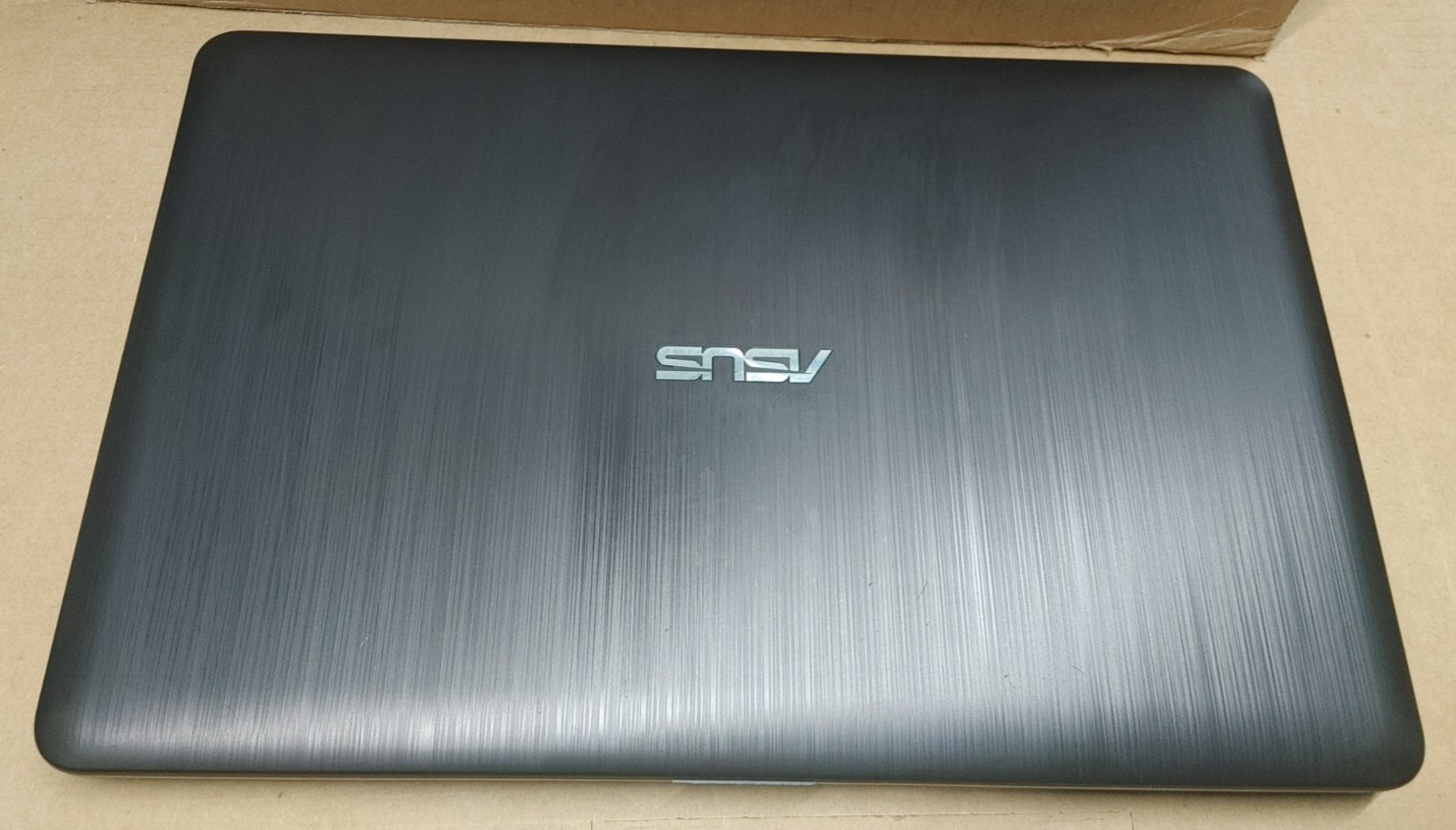 ASUS VivoBook X540U 15.6″ Intel core i7-8550U 8GB RAM 256GB SSD FHD (1080p) W11