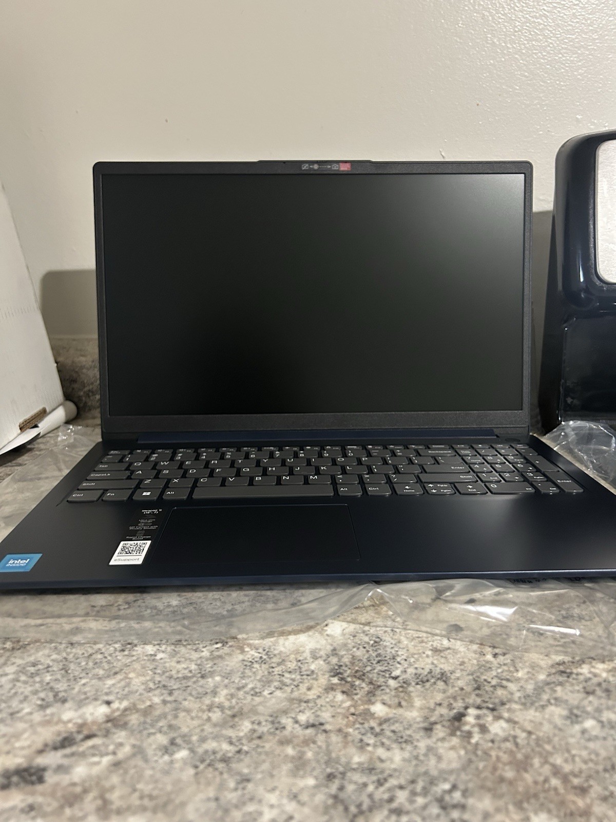 Lenovo IdeaPad 1 15IJL7 15.6” (128GB eMMC Intel Celeron N4500 1.1GHz 4GB…