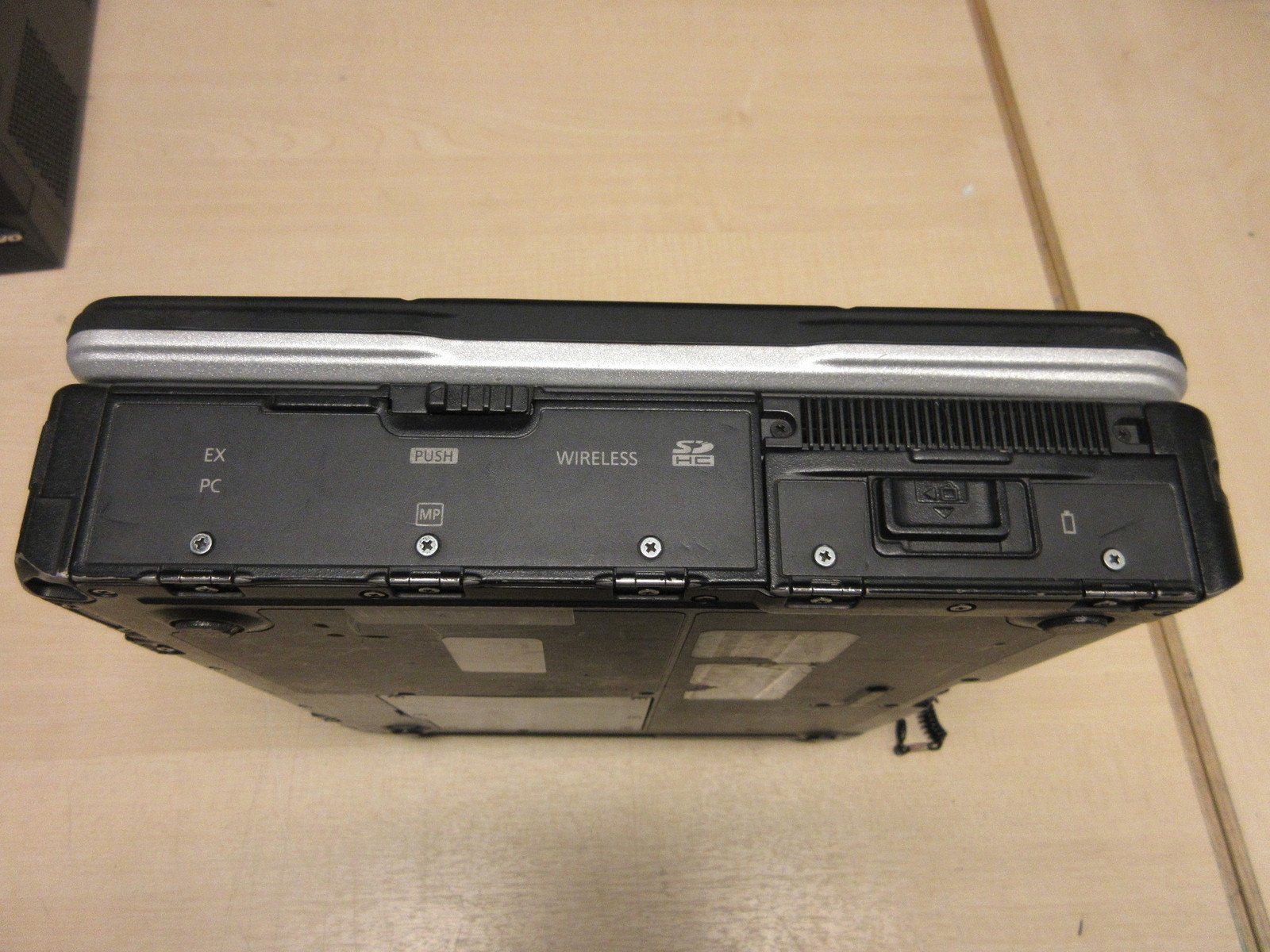 PANASONIC CF-31 CF-31HTB15FF MK1 Rugged Toughbook I5 2.4 4GB DDR3 TOUCHSCREEN W7