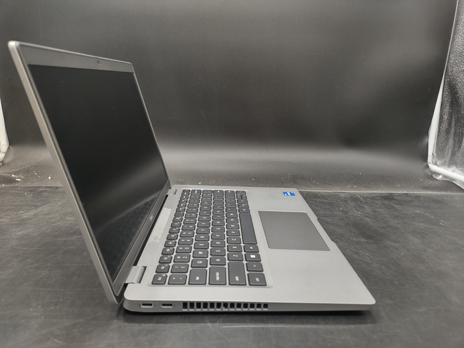 Dell Latitude 5430 i5 1245U @ 3.96GHz 16GB RAM NO NVME NO OS