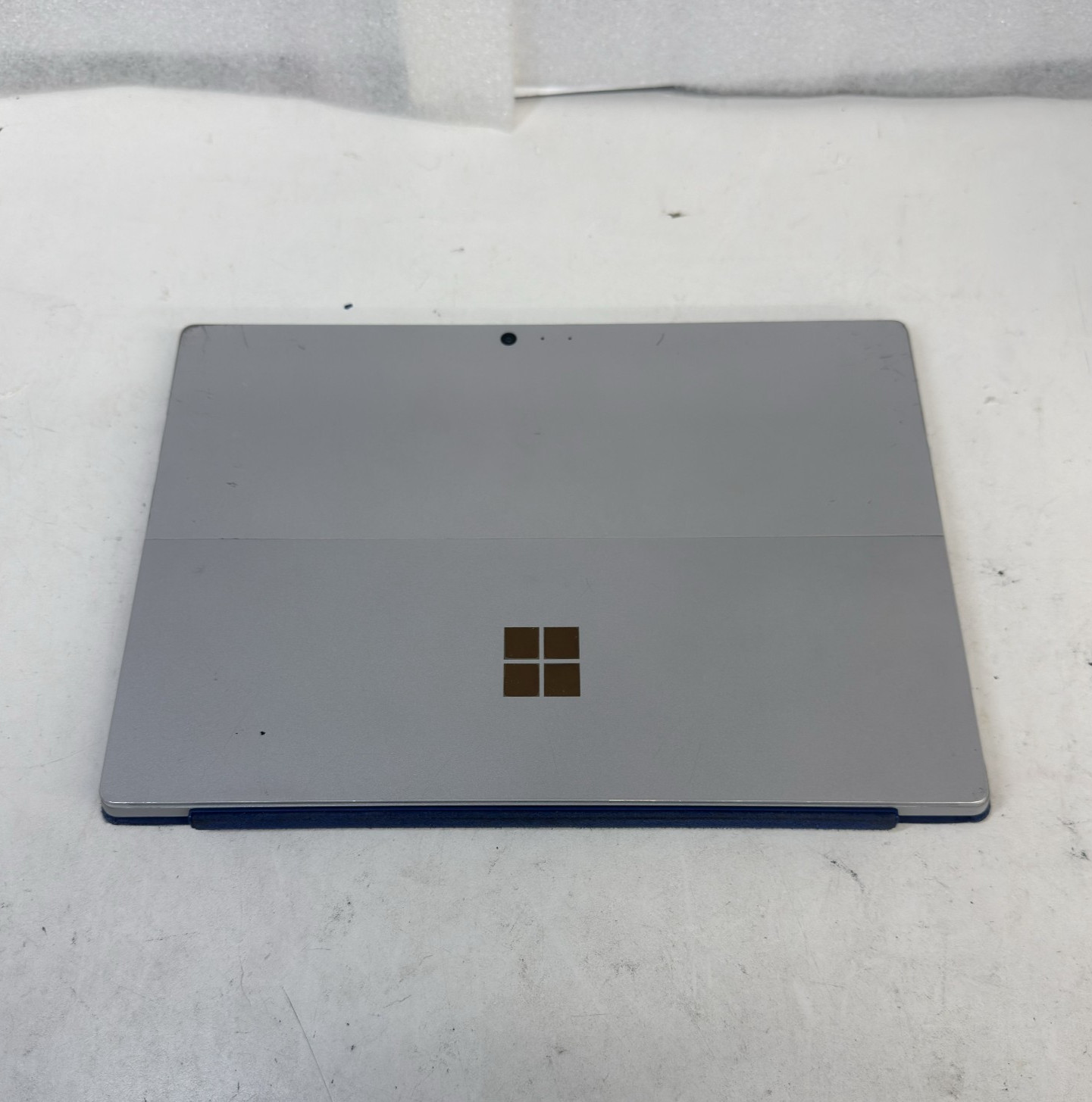 Microsoft Surface Pro 5 2017 m3-7Y30 128GB SSD 4GB RAM M1796 / NO TOUCH #SP2