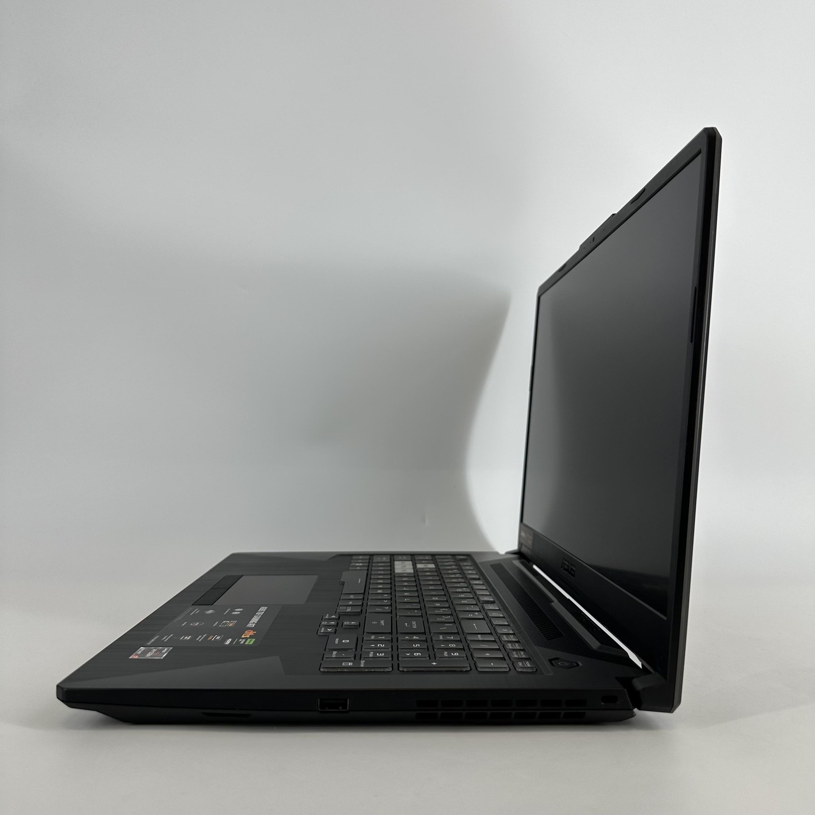 Asus TUF A17 Black 144Hz FHD 3.1GHz Ryzen 7 7435HS 6GB 512GB SSD NVIDIA RTX 2050