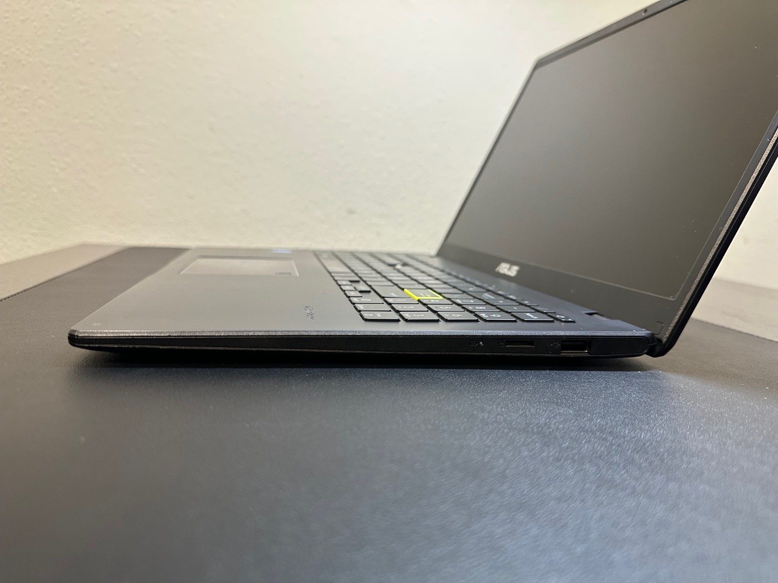 ASUS Vivobook L510M 15.6″ Laptop – Celeron N4020 / 4GB / 128GIg/Win10