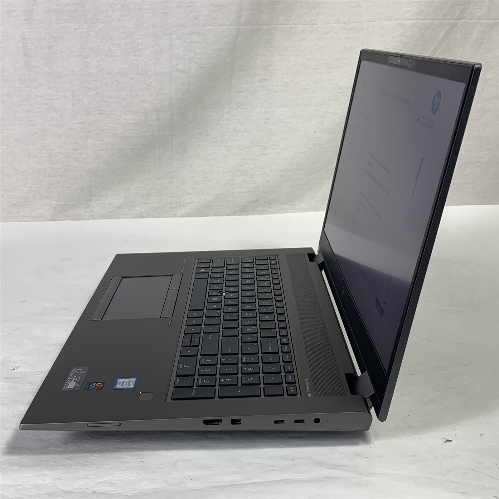 HP ZBook Fury 17 G7 17.3″ Xeon W-10885M 2.4GHz 64GB 1TB NVMe SSD -Win 11