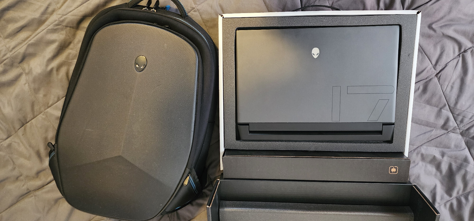 Alienware M17 R2