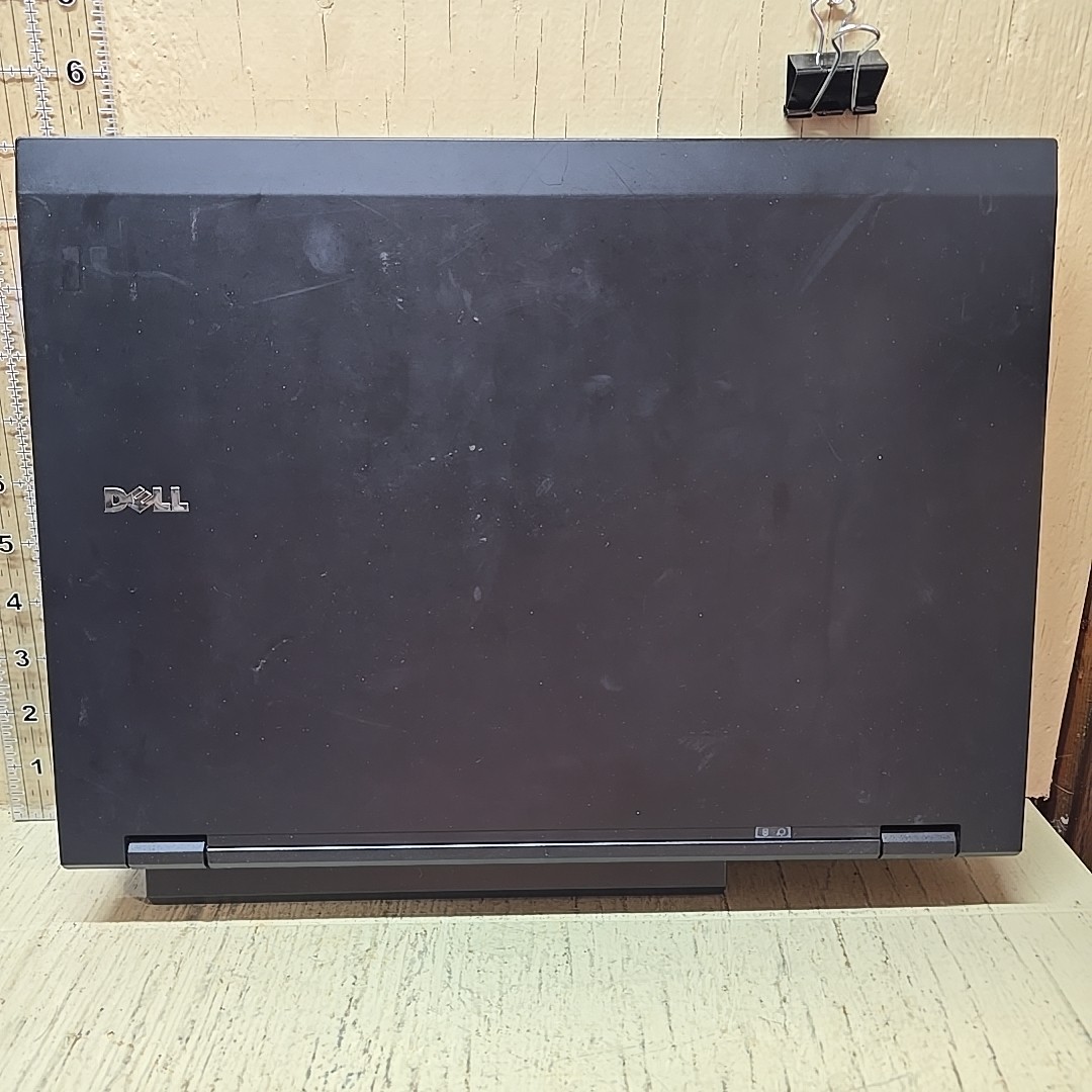 Dell Latitude E5500 Laptop Windows 10 32 Bit 15.4in No Charger Parts Repair