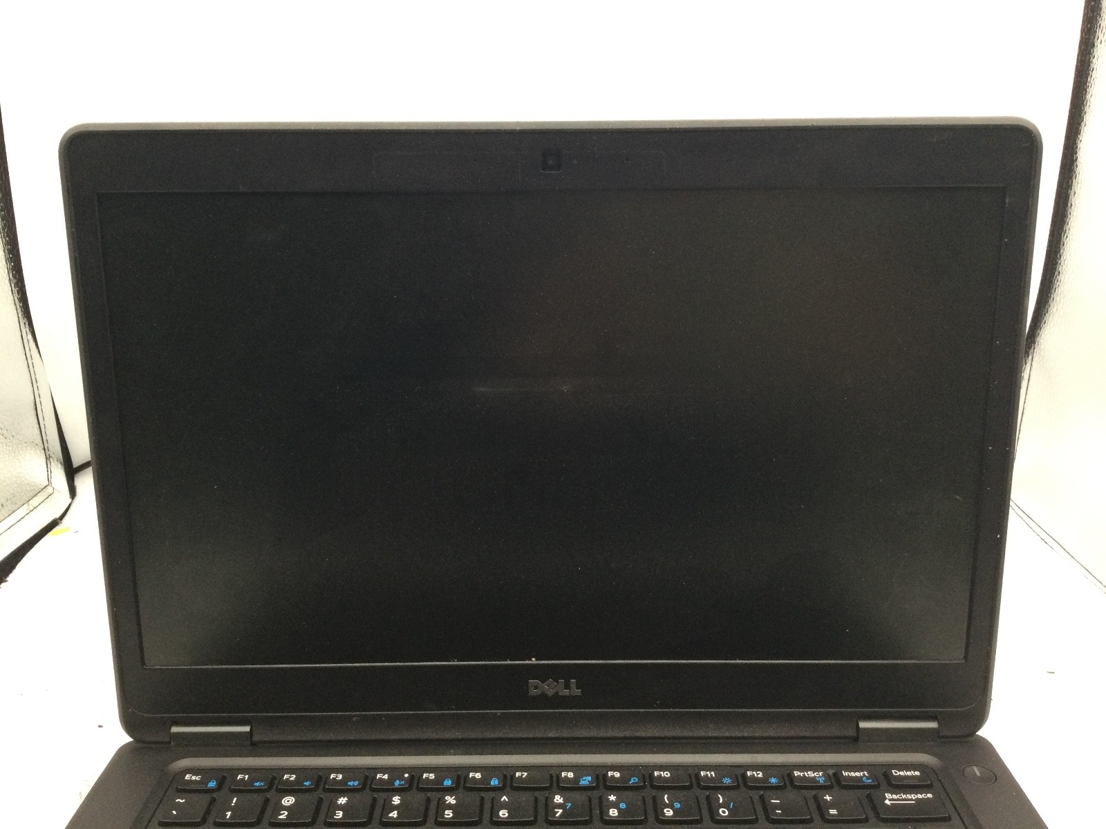 DELL LATITUDE E5450 – FOR PARTS – INTEL I3 – 4GB RAM – MISSING PARTS – READ – BB