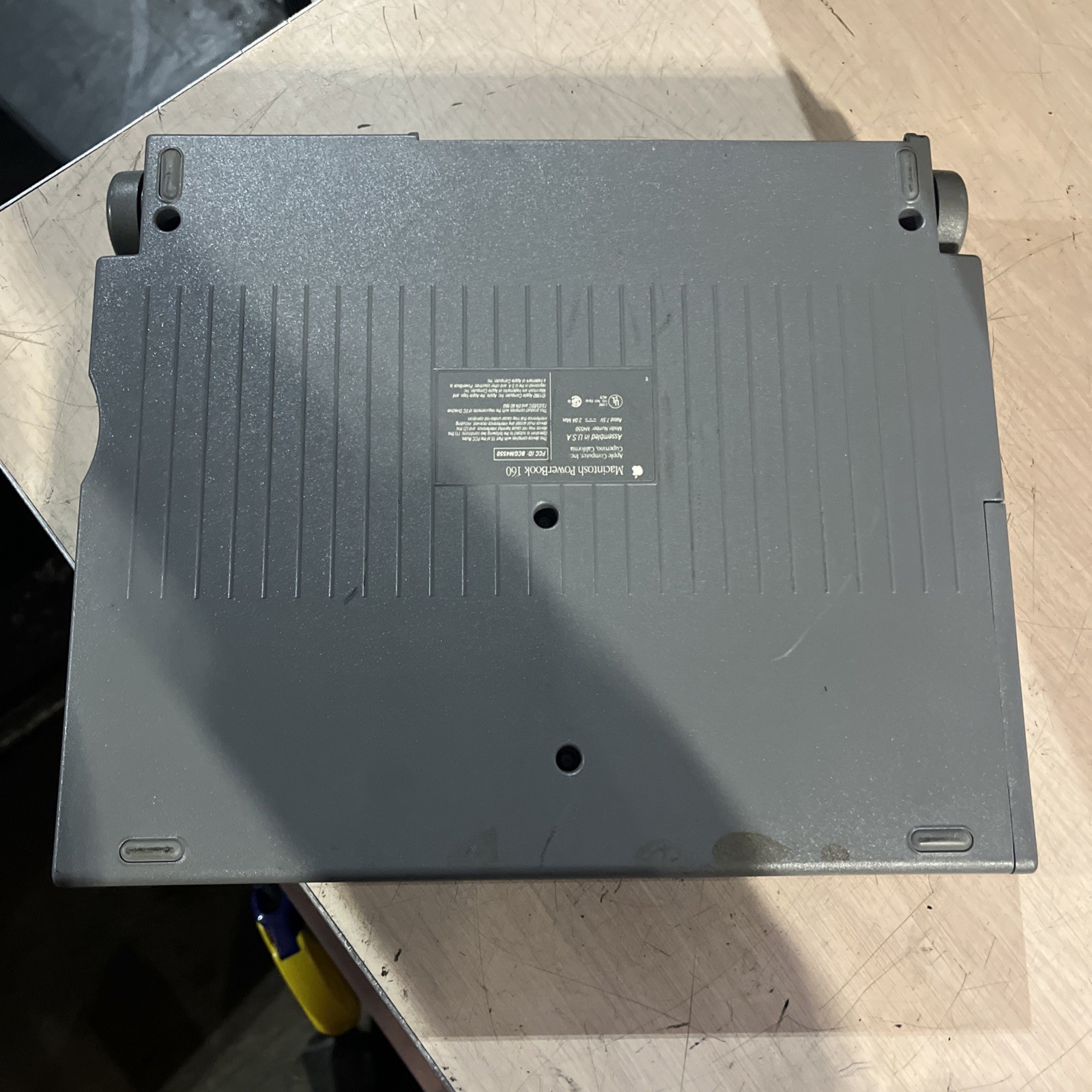 APPLE MACINTOSH POWERBOOK 160
