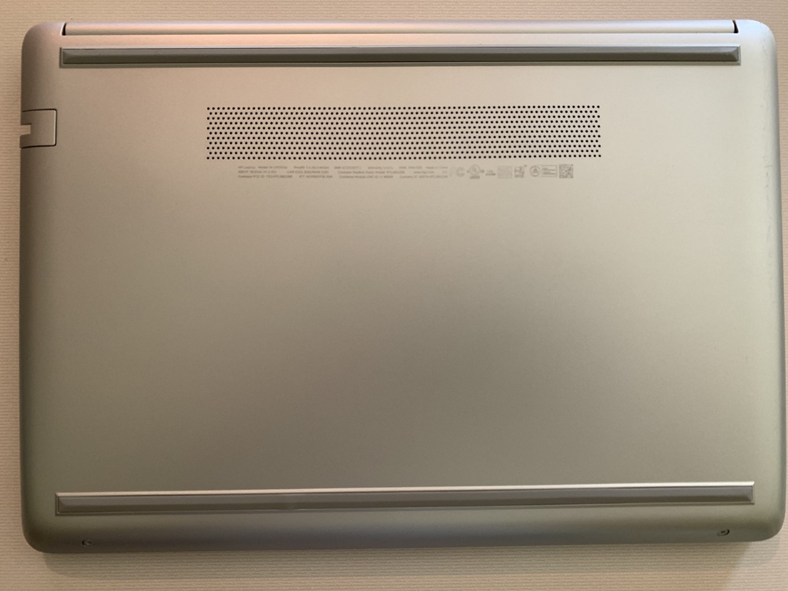 HP 14-cf1010dx Touch-Screen LAPTOP Pentium Gold 4GB RAM WIN 11 Pro 64GB SSD