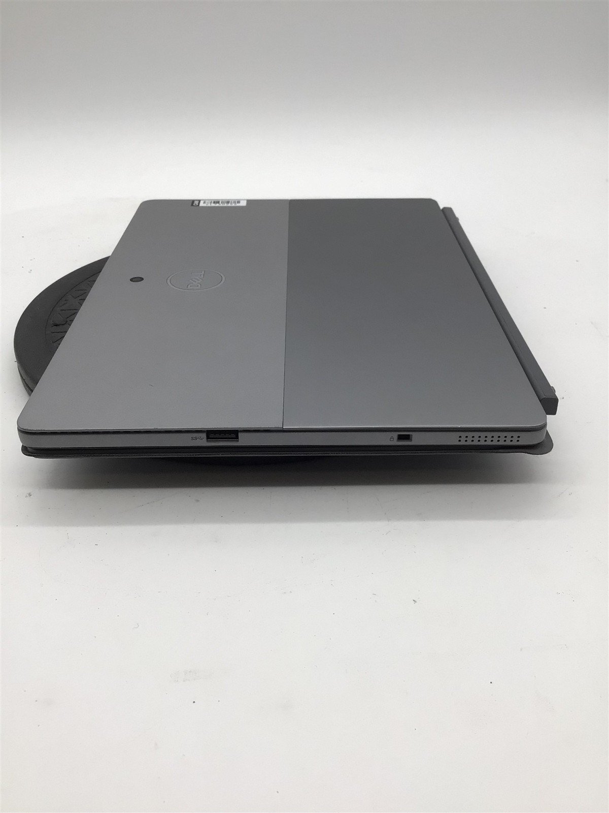 Dell Latitude 7210 2-in-1 i7-10610U/16GB RAM/No HD – No Battery