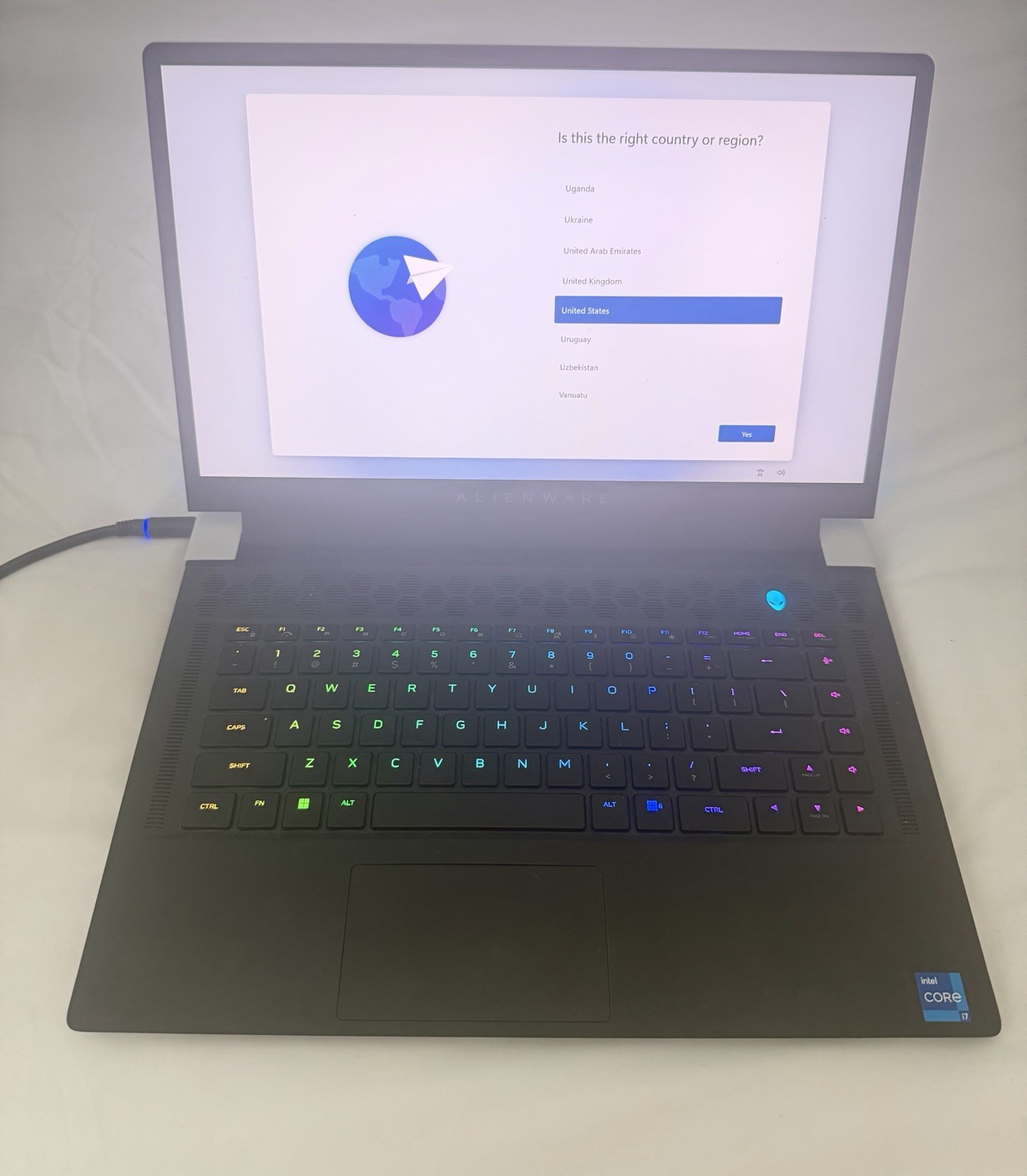 Alienware x15 R2 CTO – FHD – i7-12700H – 32GB RAM – RTX 3070Ti – 2TB SSD