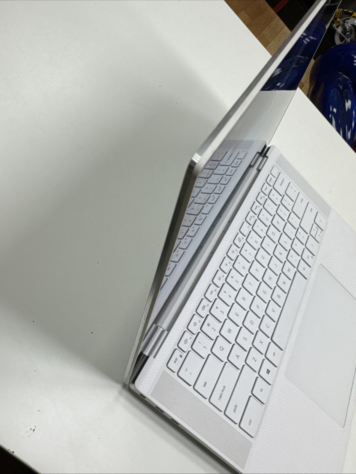 Dell XPS 15 9500 i9-10885H 64GB 2TB SSD 4K Touch 15.6 GTX 1650 Ti Laptop White