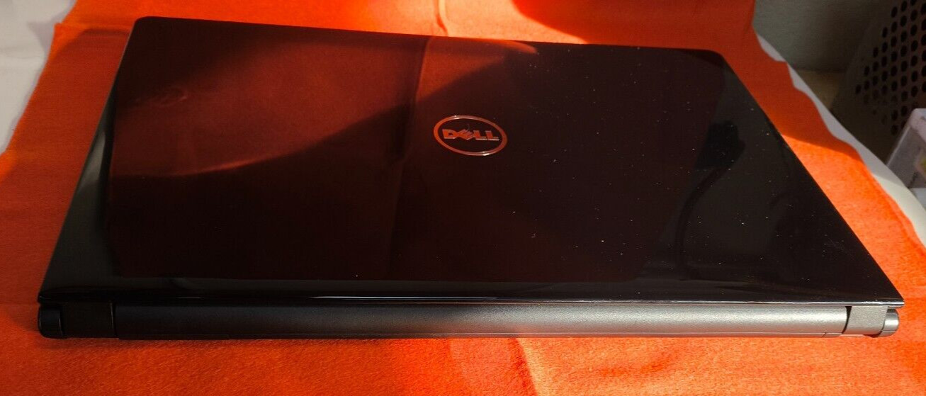 Dell Inspiron 5555 15″ Amd- A8-7256 6GB / 256 Gb SSD DVD Win11 home