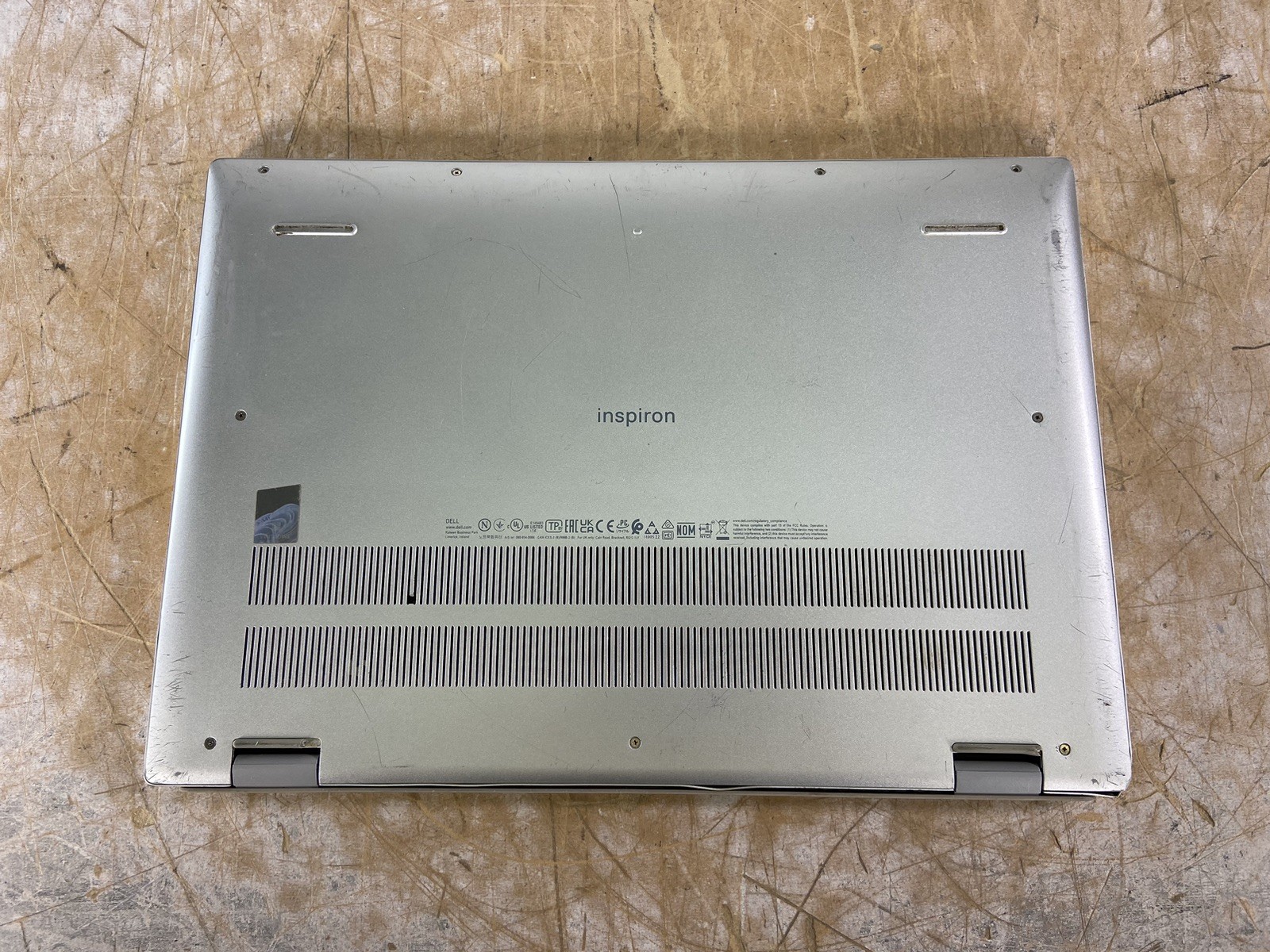DELL INSPIRON 16 5620 i7-1255U @ 1.20GHz, 4GB RAM, NO HDD/OS – (FOR PARTS)