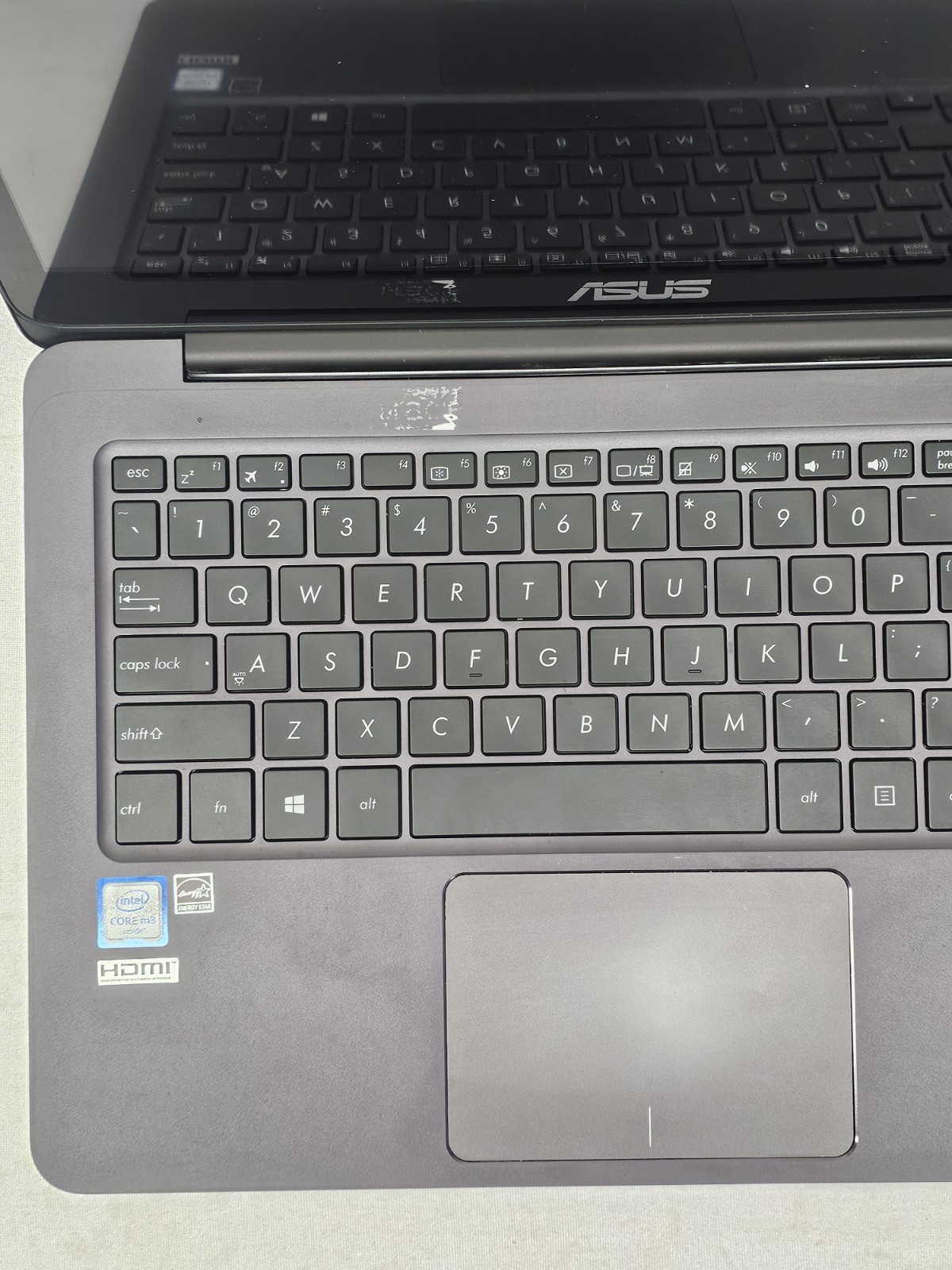 ASUS UX305C Laptop – Intel m3-6Y30 – 8GB RAM – 256GB SSD – BAD BATT – Windows 10