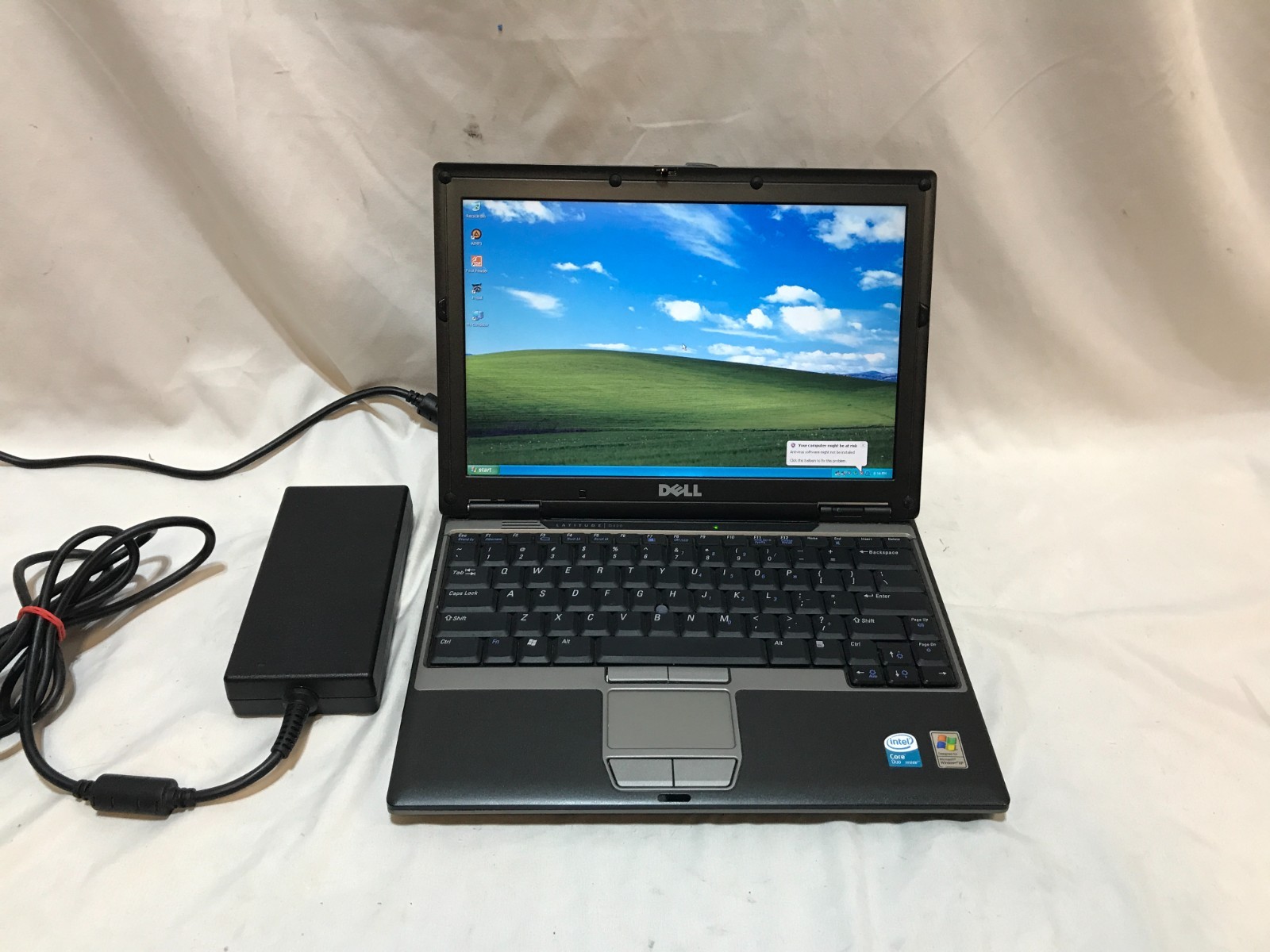 Dell Latitude Laptop D420 Duo Core 1GB 80HD Serial Windows XP Charger Vintage