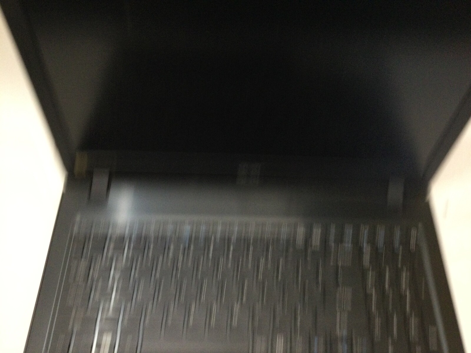 ACER ASPIRE E 15 – I3 7100 U – NO RAM – FOR PARTS – DOES NOT BOOT- READ DESC -BB