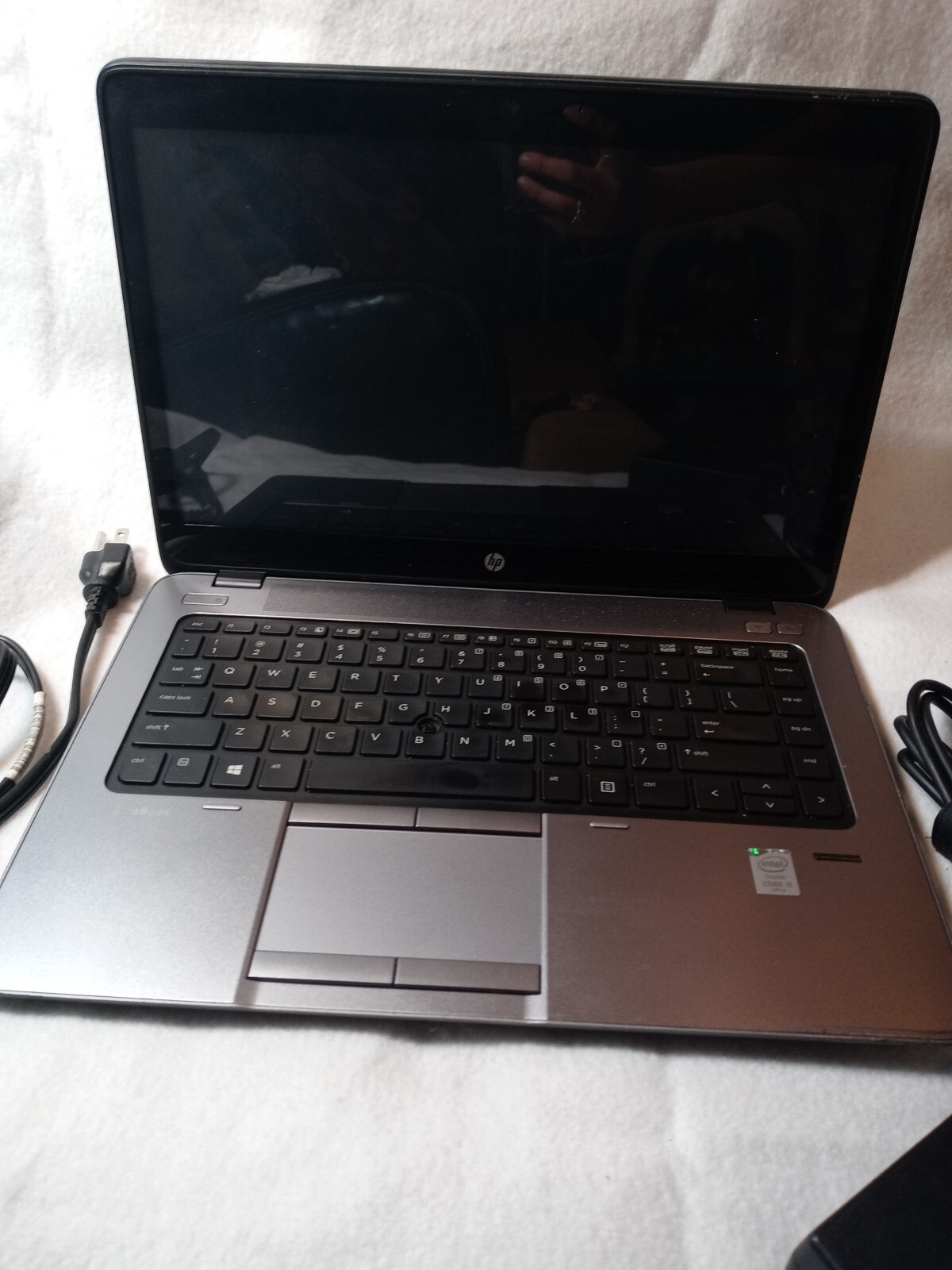 HP EliteBook 840 16″ – Tested – Works- W/ CHARGER