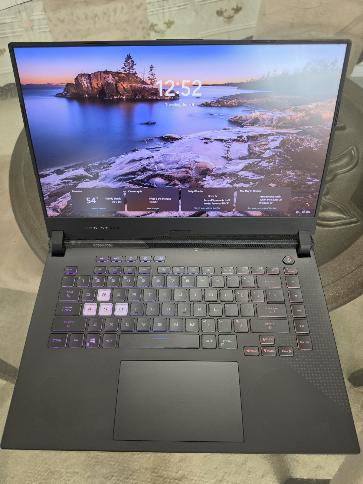 Asus ROG Strix G513QY 15.6″ Ryzen 9 5900HX 3.3GHz, 16GB RAM, 500 GB SSD, RX 6800