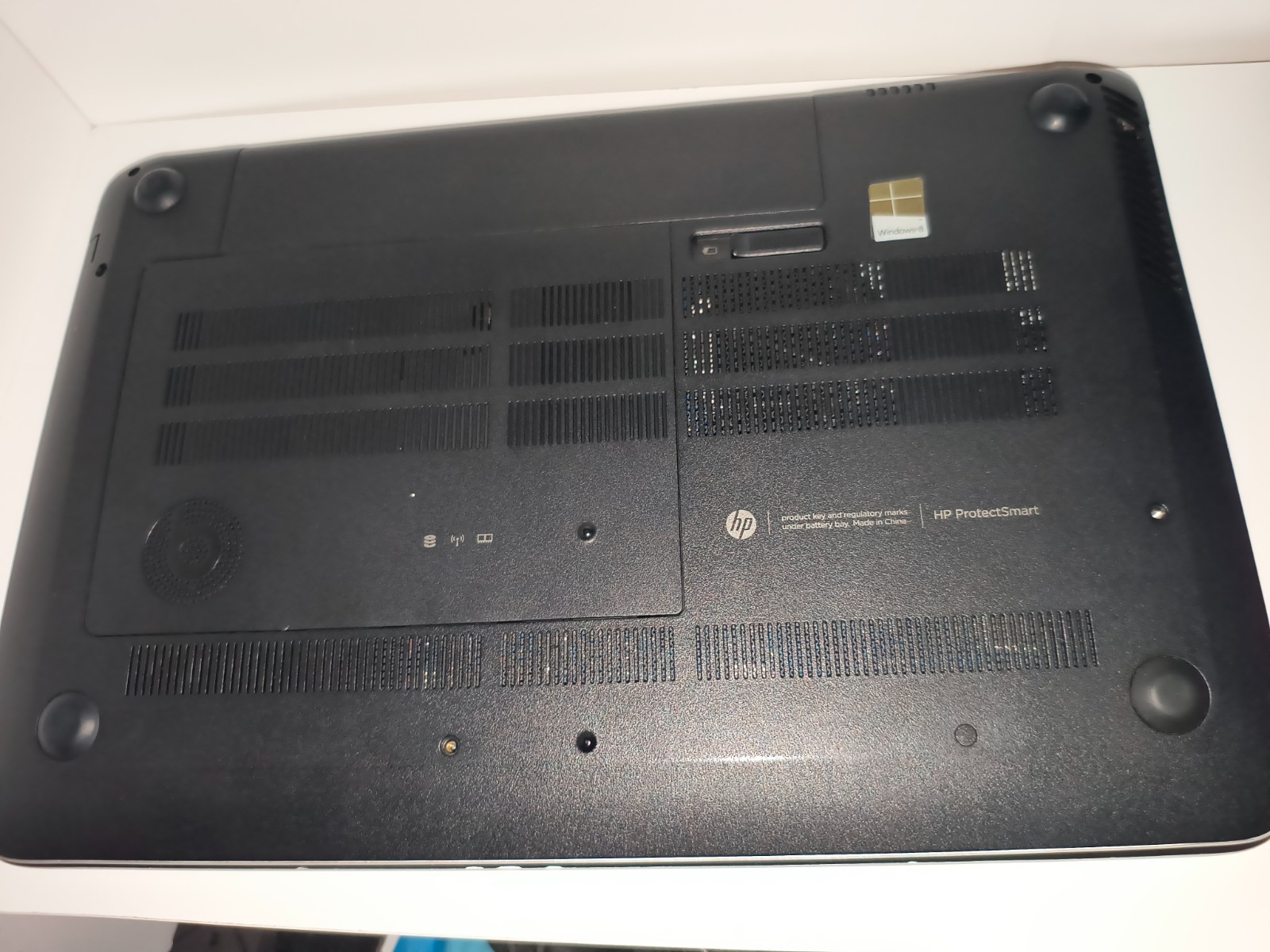 HP Envy M6-N010DX 4GB NO HDD, comes with battery & charger