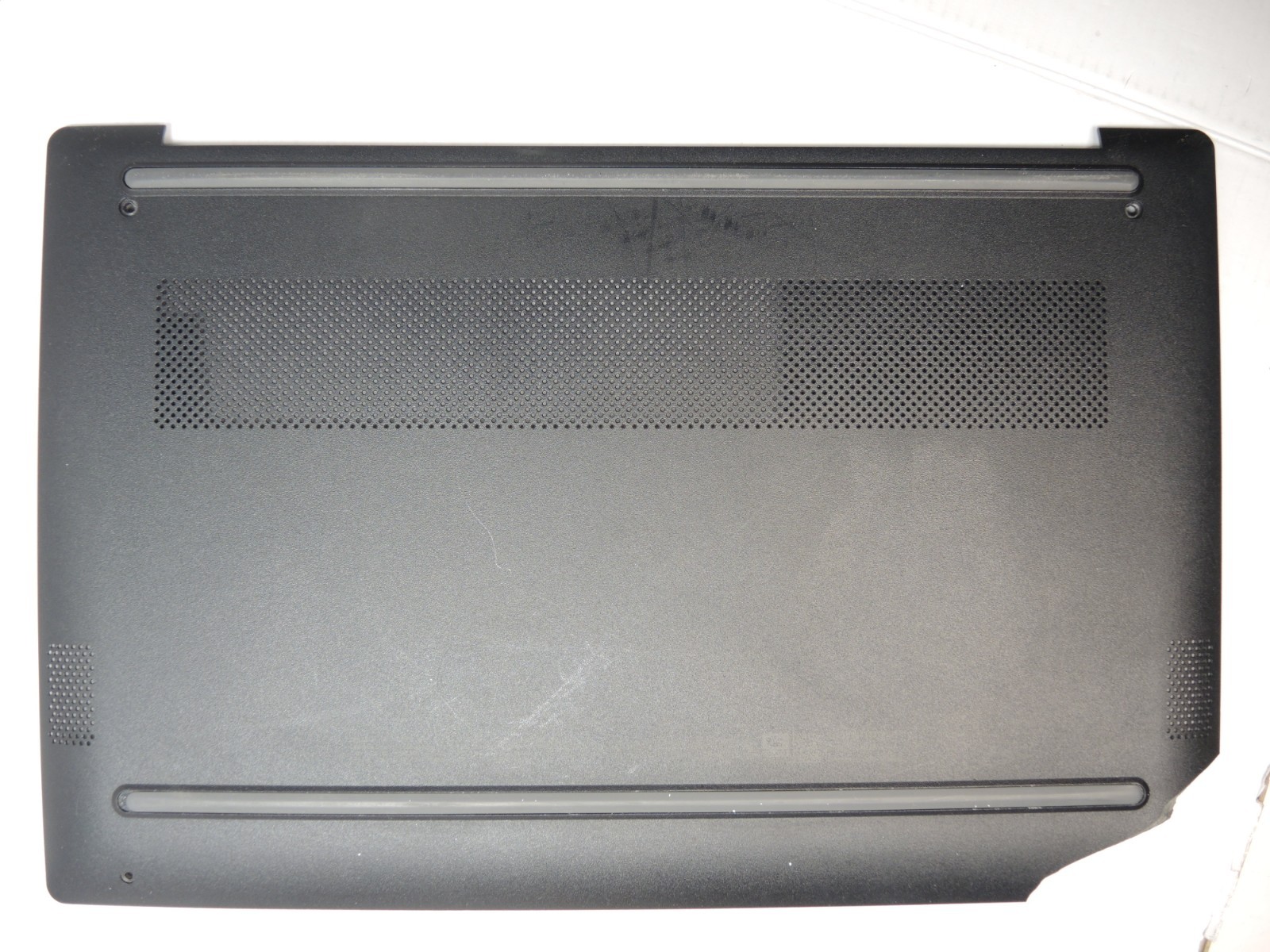 HP Laptop 14z-em000 Laptop (Parts Only) – Dead Board, Cracked Screen, No RAM/SSD