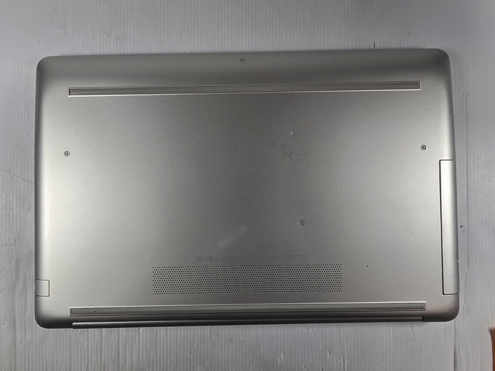 HP Laptop 17-by1xxx 17.3″ i5-8265U 12GB 1TB HDD No OS Motherboard