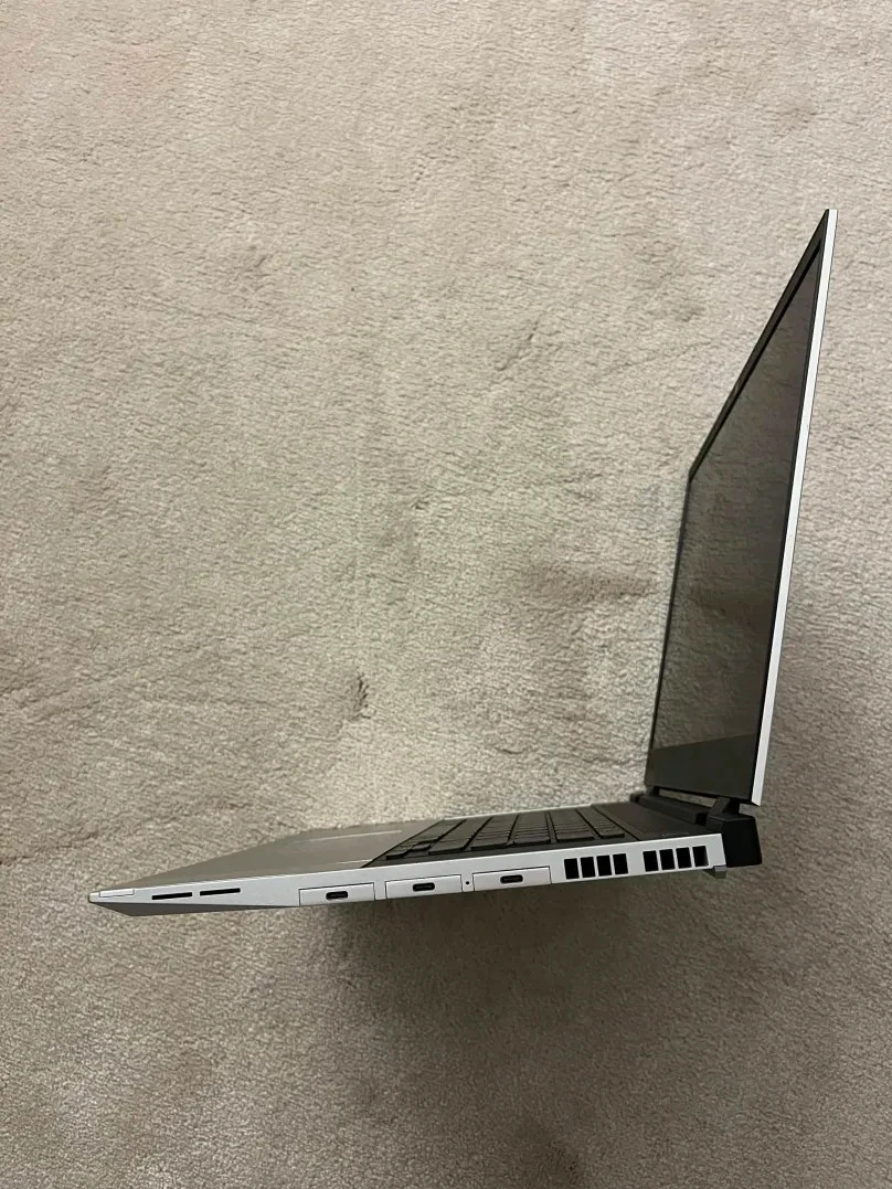 Framework 16 Ryzen 7 7840HS w/ Radeon 780M Graphics + 16GB RAM + 1TB NVME SSD