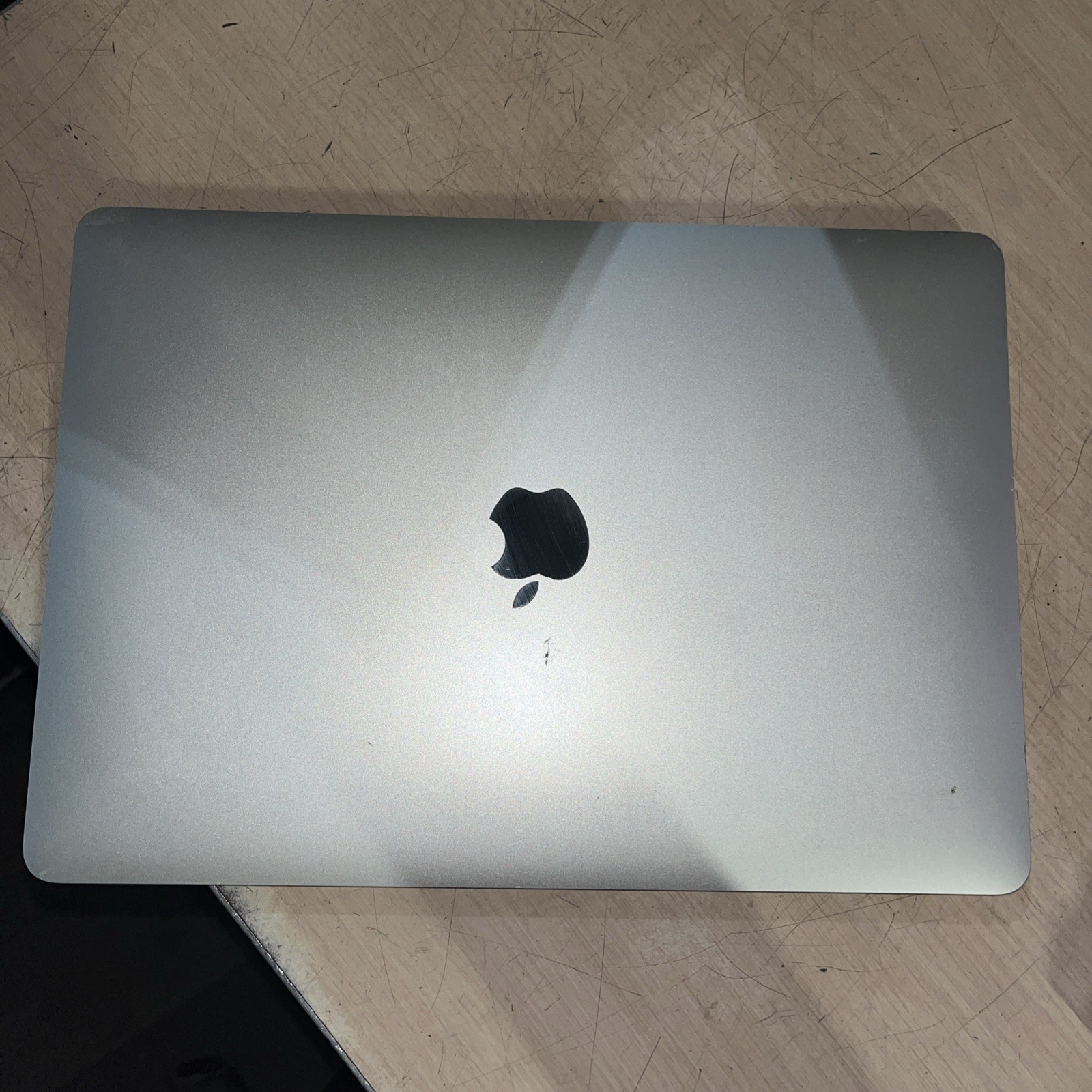 APPLE MACBOOK AIR 13″ SCISSOR, 2020 CORE I3-1000NG4 1.1GHZ 256SSD ;
