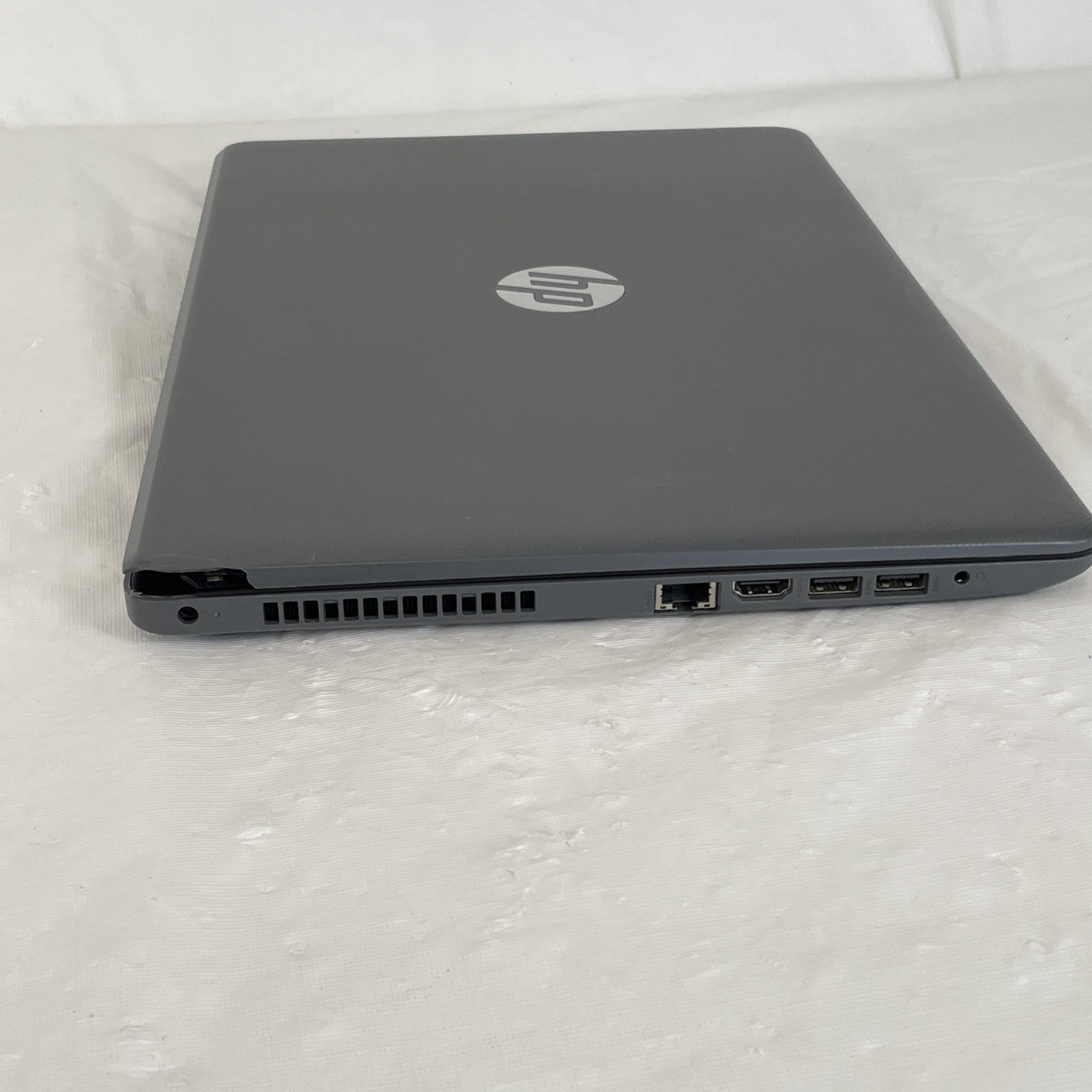 HP PAVILION 15-bs1xx | 15-8250U 1.60 GHz | 8GB RAM | NO HDD | SEE DESCRIPTION!