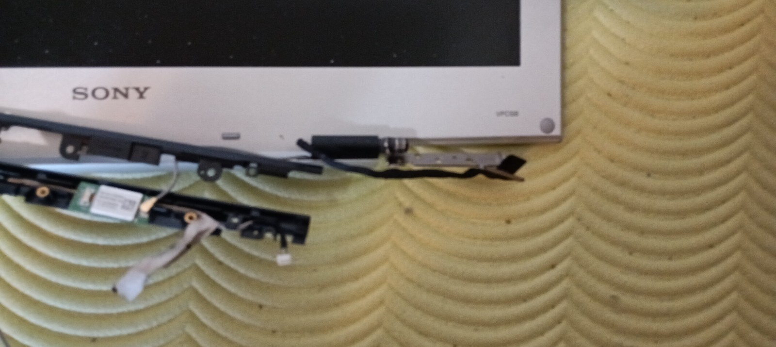 COVER + FRAME + FLAT + WEBCAM HINGES INCLUDING LCD SONY VAIO VPCS PCG-4121EM