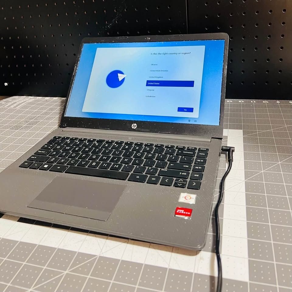 HP Grey Laptop / Factory Reset with Charger ( Works)