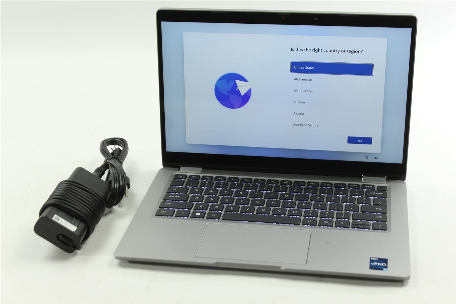 Dell Latitude 5330 13.3″ FHD Touch i7-1265U 1.8GHz 256GB SSD 16GB RAM W11H