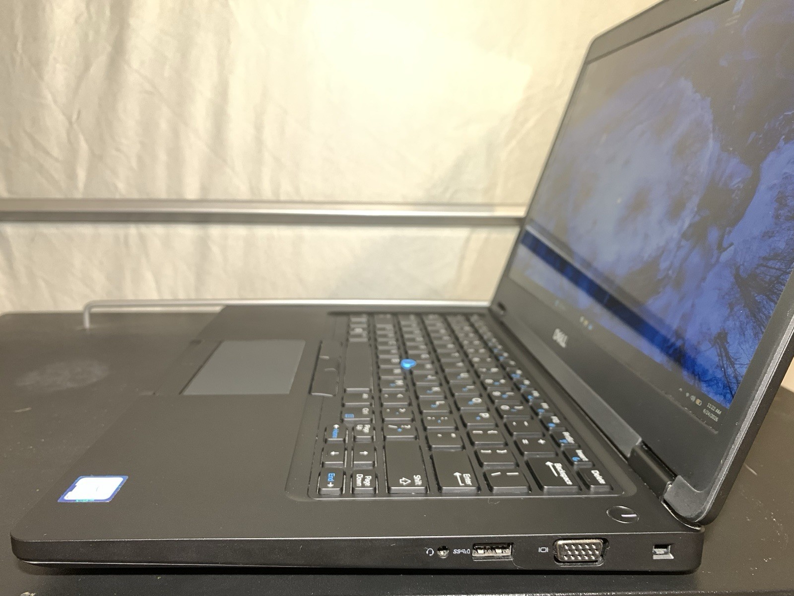 Dell Latitude 5490 i5-8350U 16GB 256GB SSD Win11 14in FHD Touchscreen Black