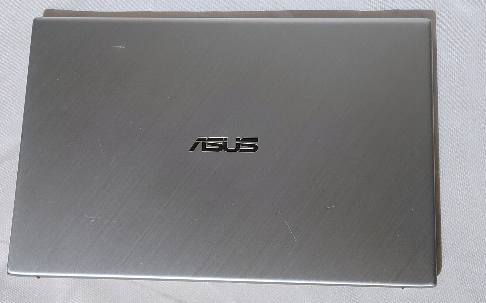 Asus VivoBook x512, Intel i5-10210U, 8GB 512GB, MX 250, Dents. Re-freshed #1-1